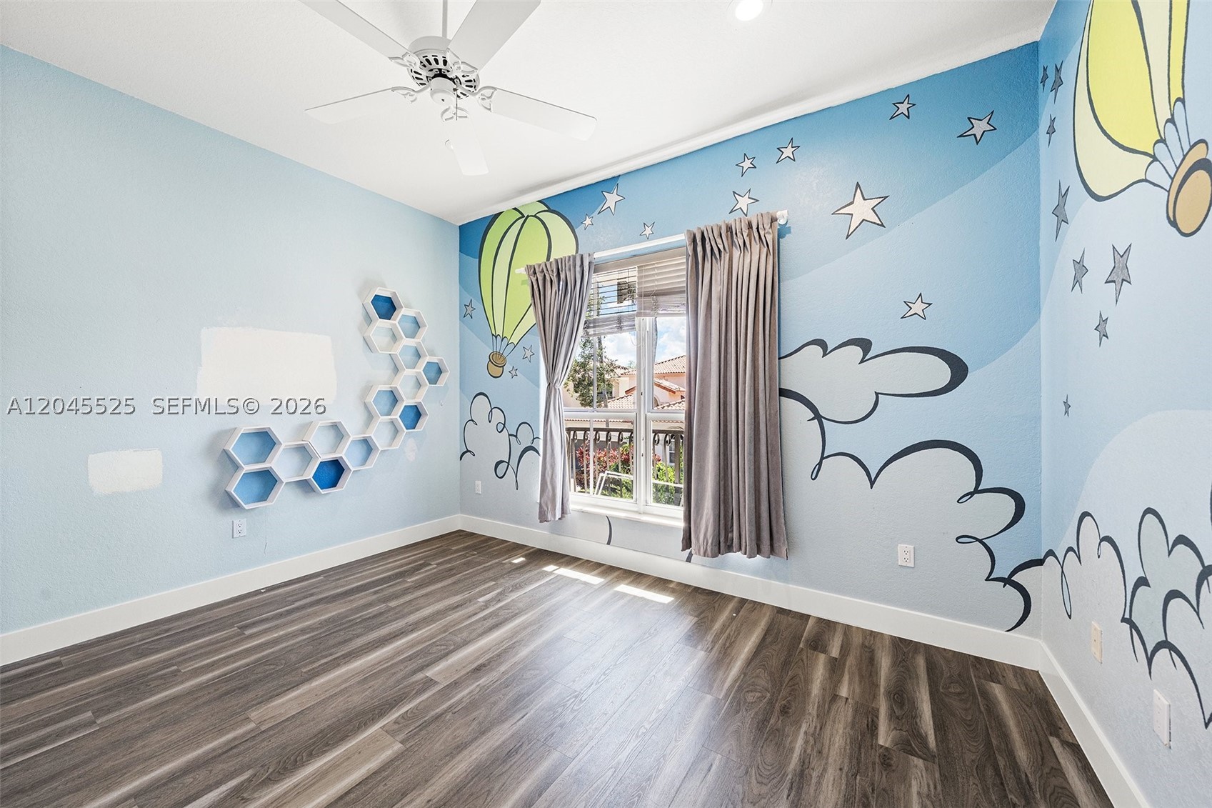 1549 Shoreline Way Property Photo 16