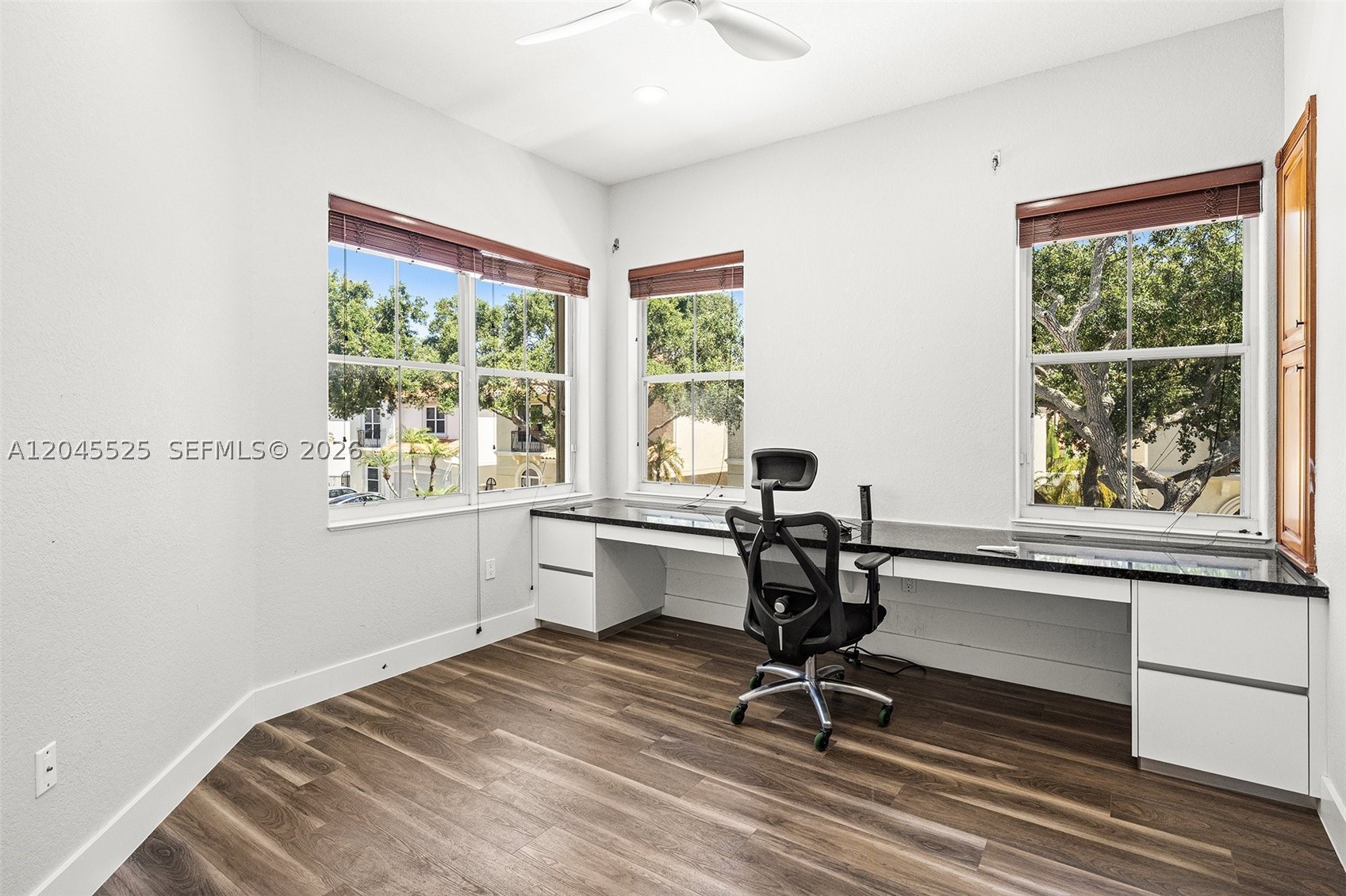 1549 Shoreline Way Property Photo 17