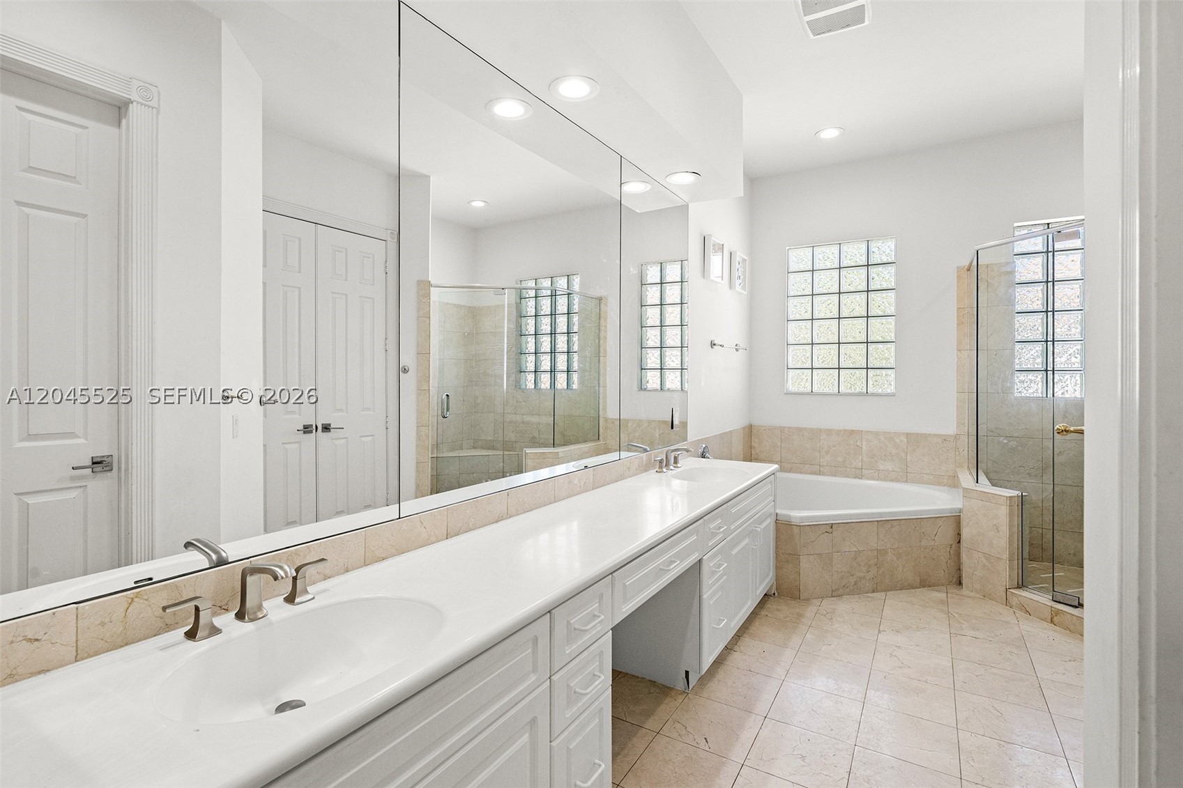 1549 Shoreline Way Property Photo 22
