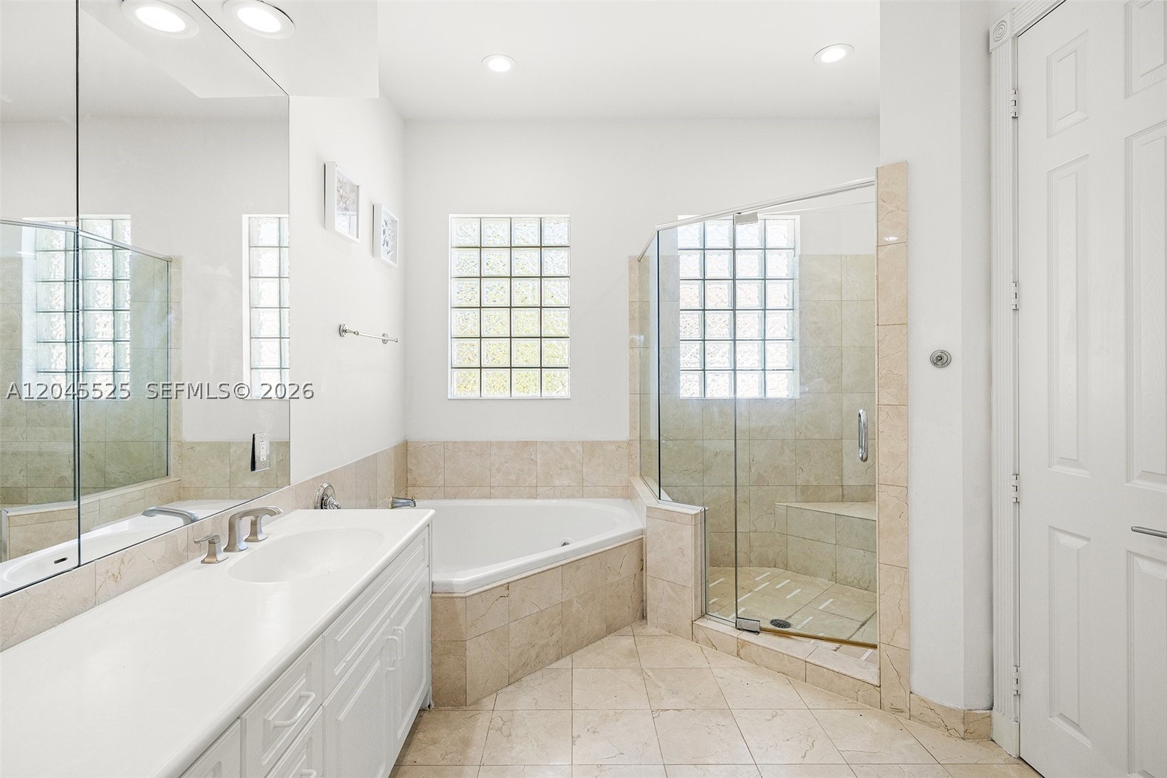 1549 Shoreline Way Property Photo 23