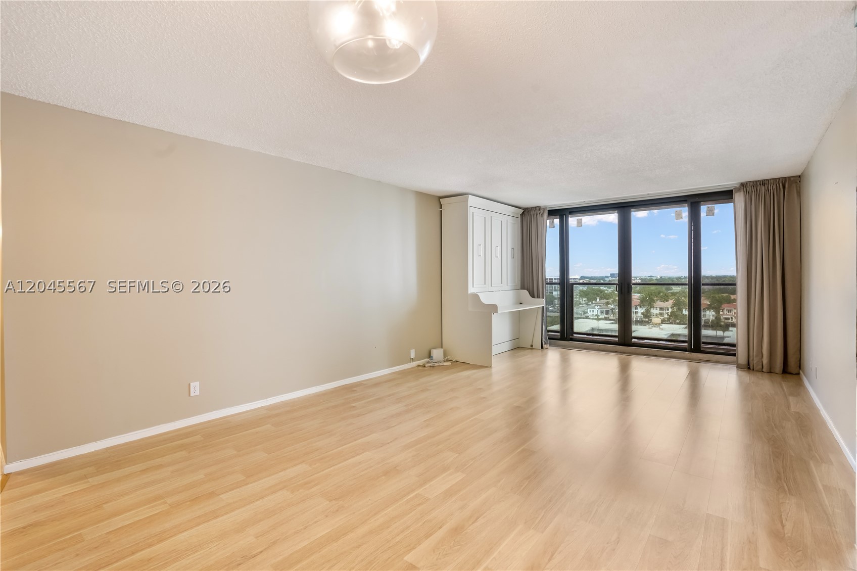 2301 S Ocean Dr 1006 Property Photo 3