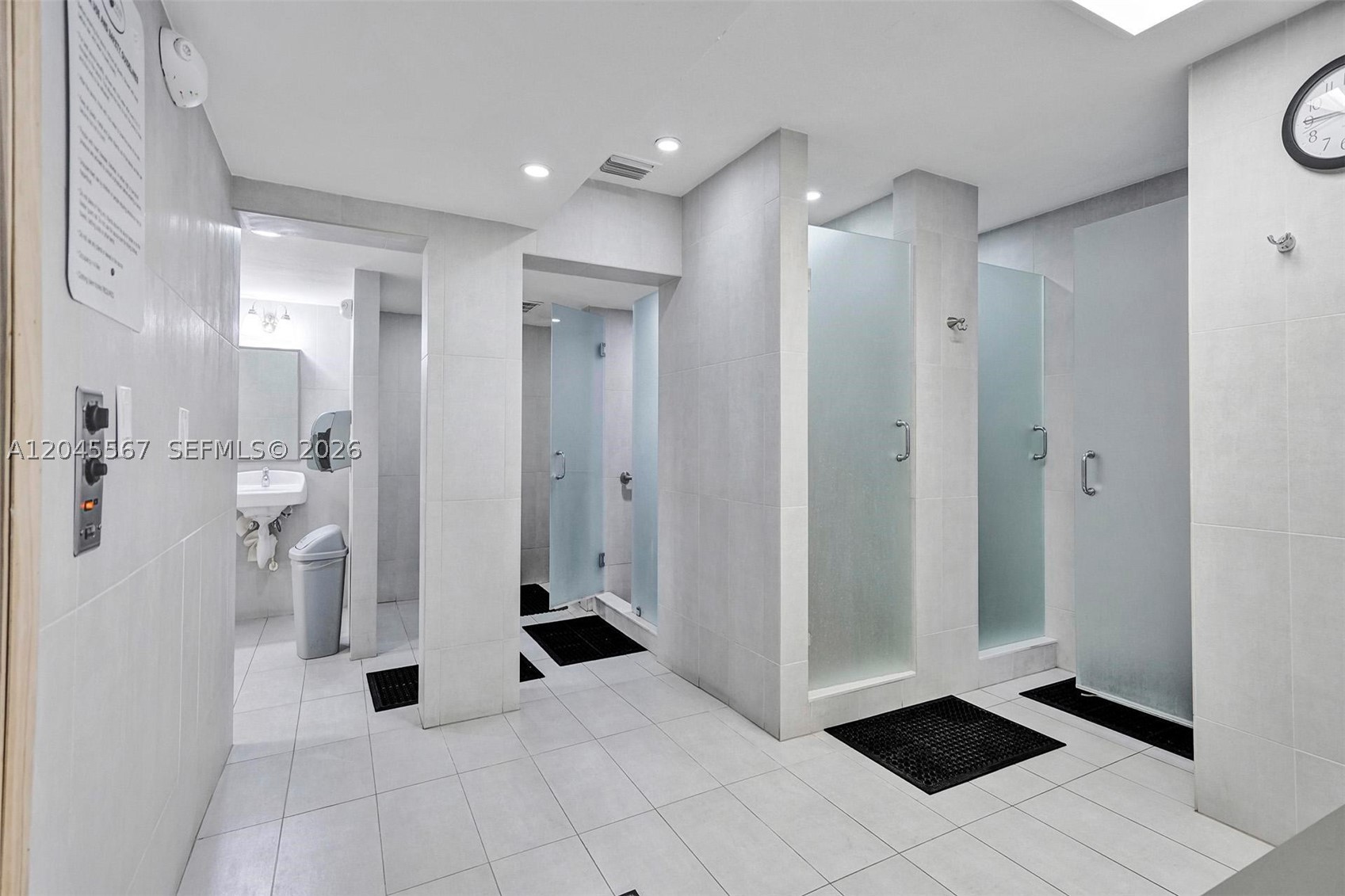 2301 S Ocean Dr 1006 Property Photo 26