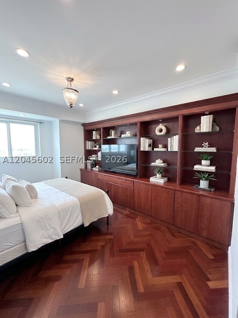 7600 Collins Ave 712 Property Photo 9