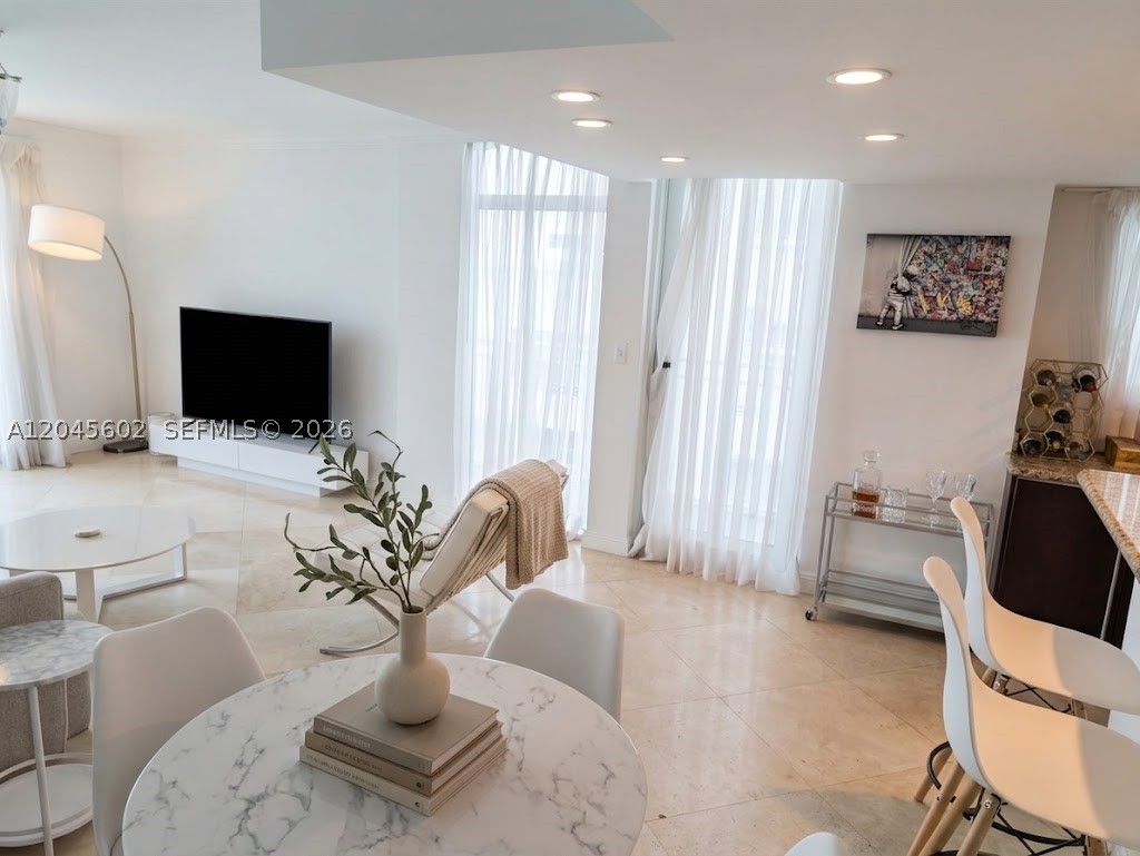 7600 Collins Ave 712 Property Photo 17