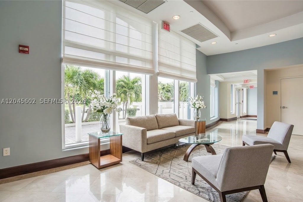 7600 Collins Ave 712 Property Photo 24