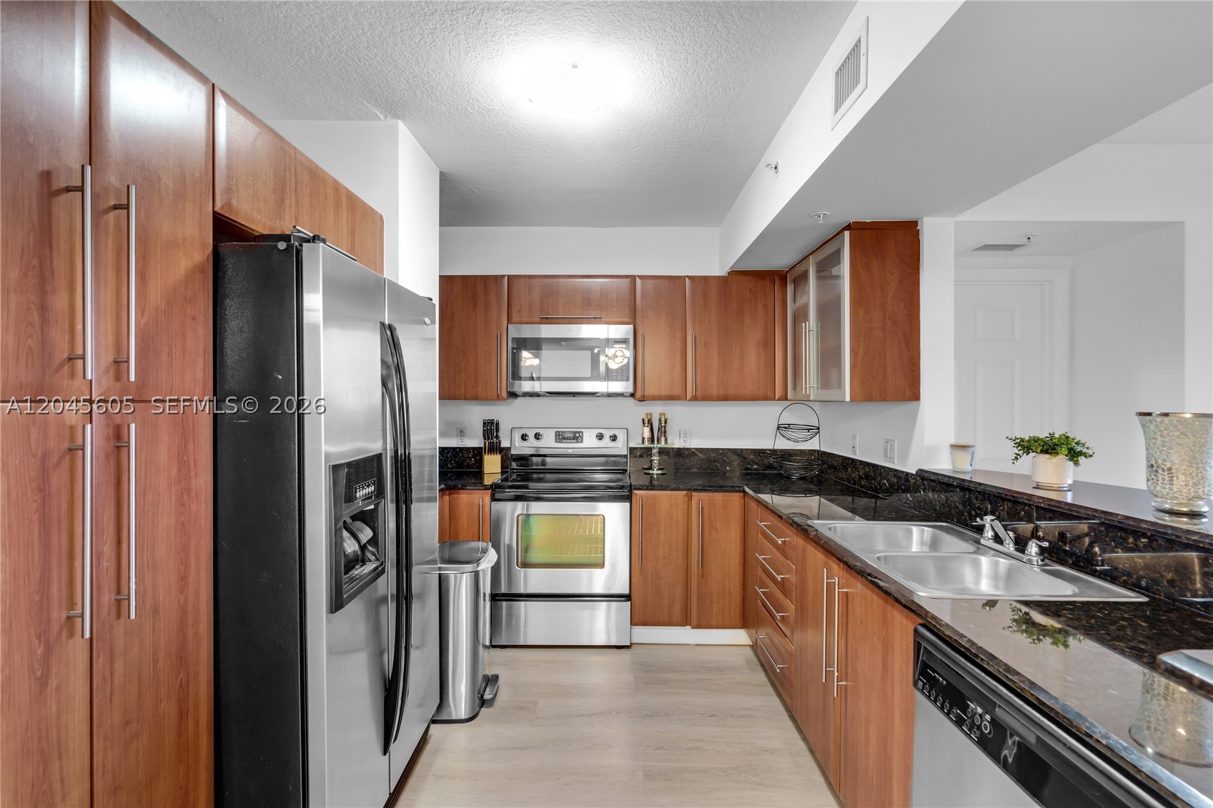 3232 Sw 22nd Ter 804 Property Photo 18