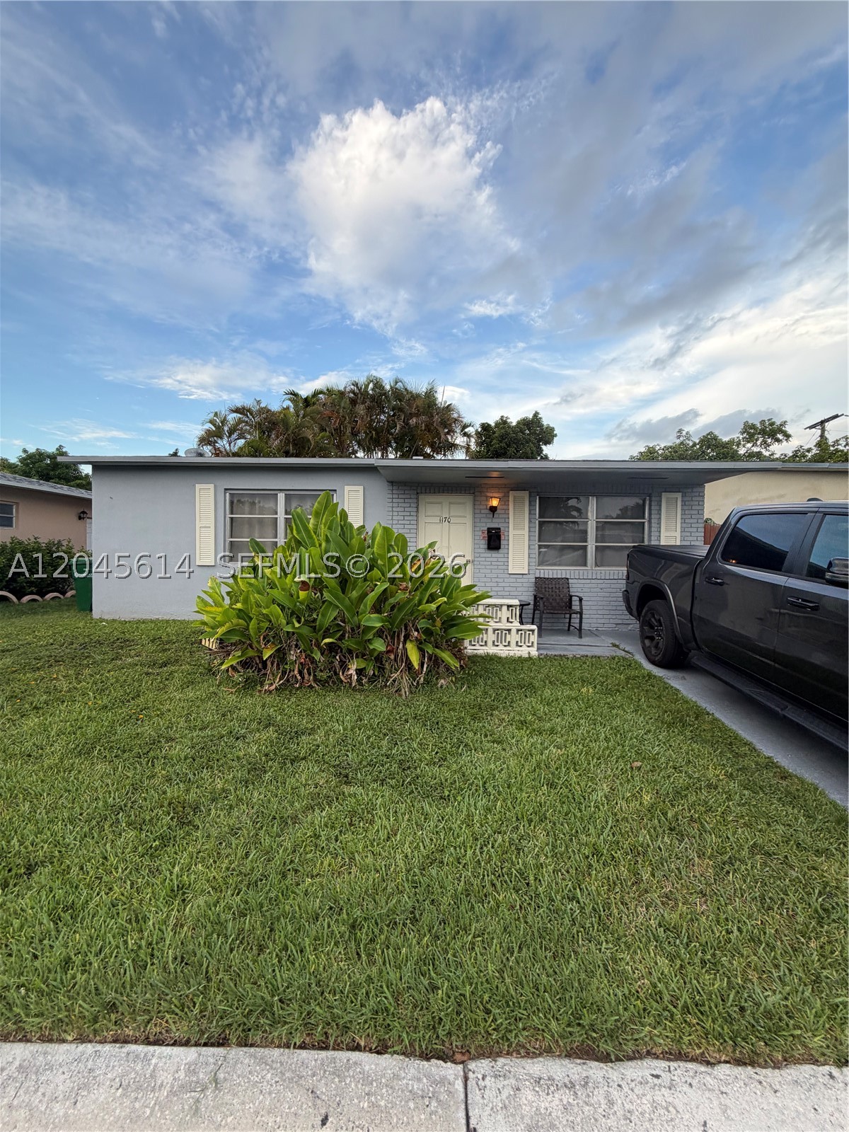 1170 NW 66th Ter Property Photo 1