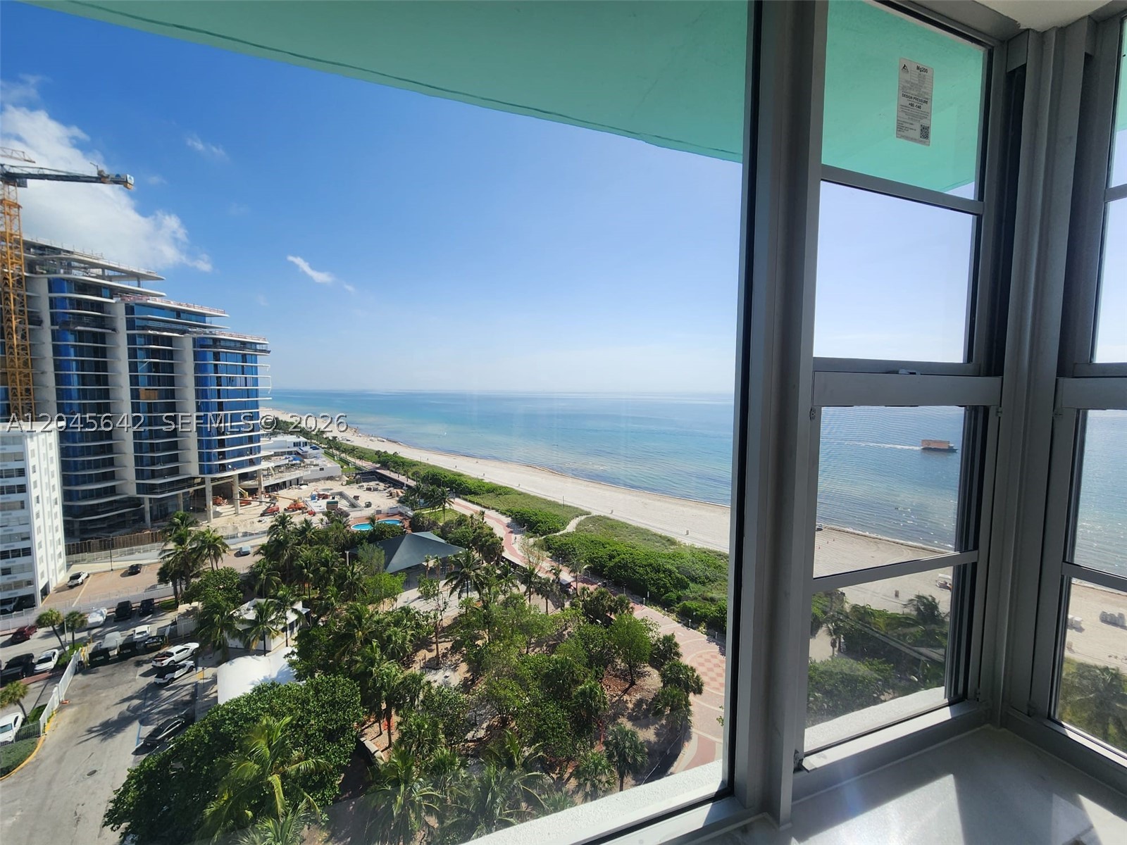 5255 Collins Ave 12e Property Photo 4