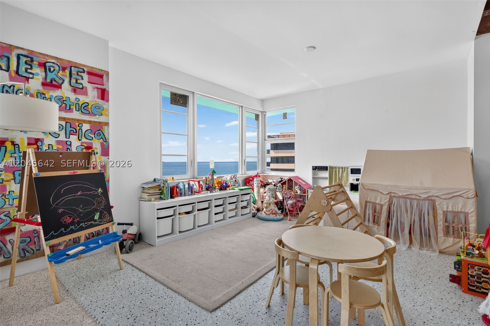 5255 Collins Ave 12e Property Photo 19