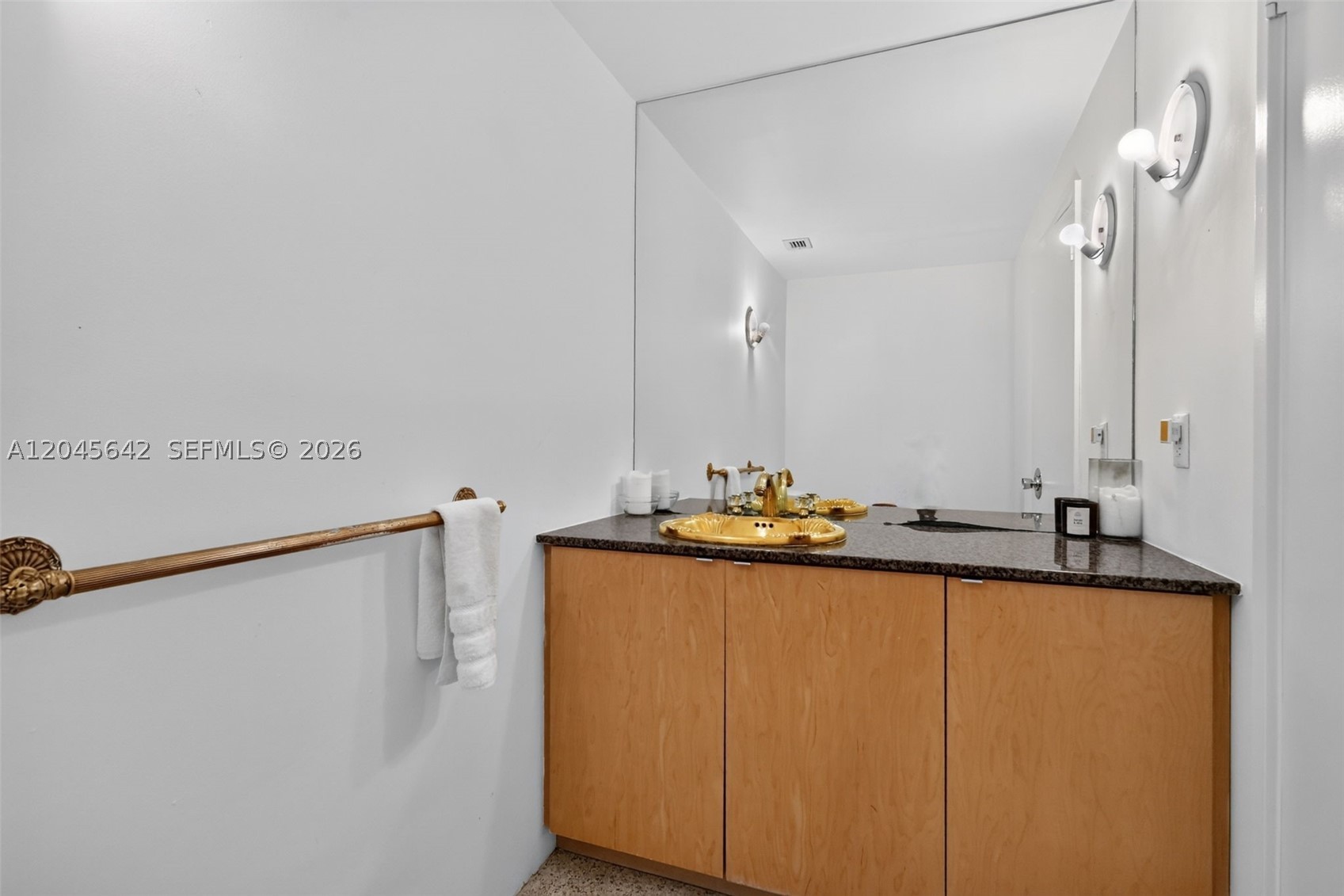 5255 Collins Ave 12e Property Photo 22