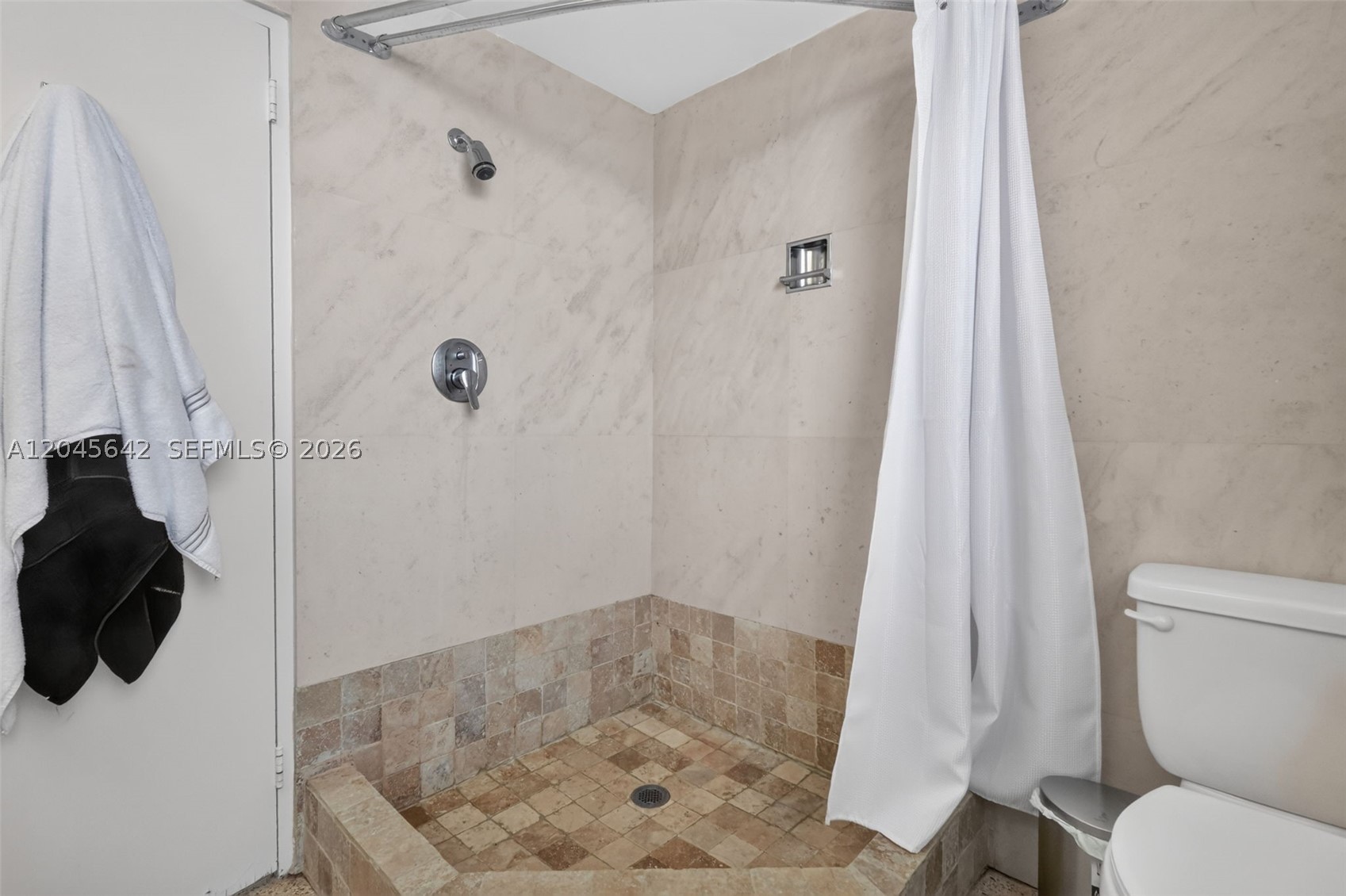 5255 Collins Ave 12e Property Photo 26