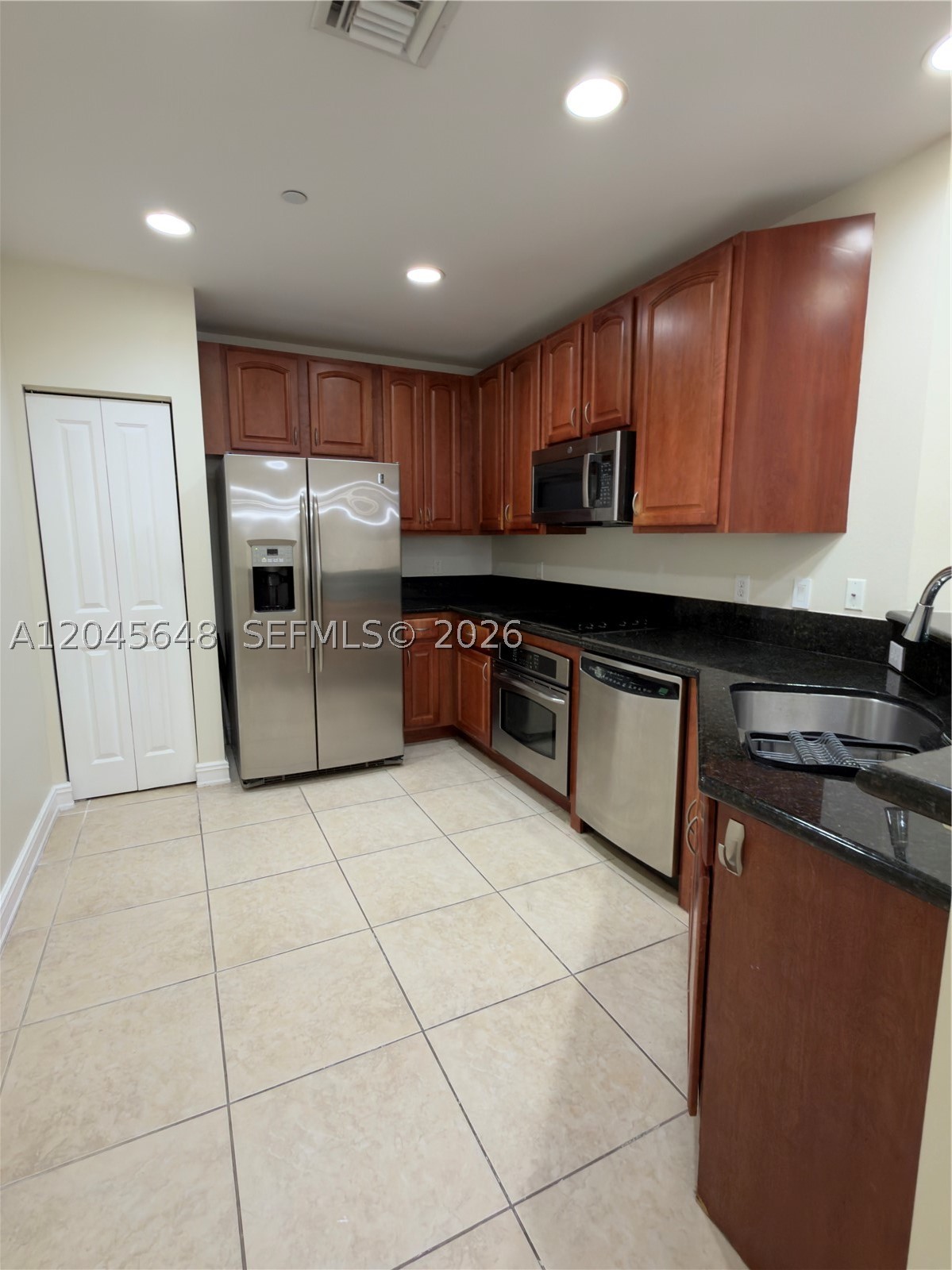 16100 Emerald Estates Dr 281 Property Photo 10