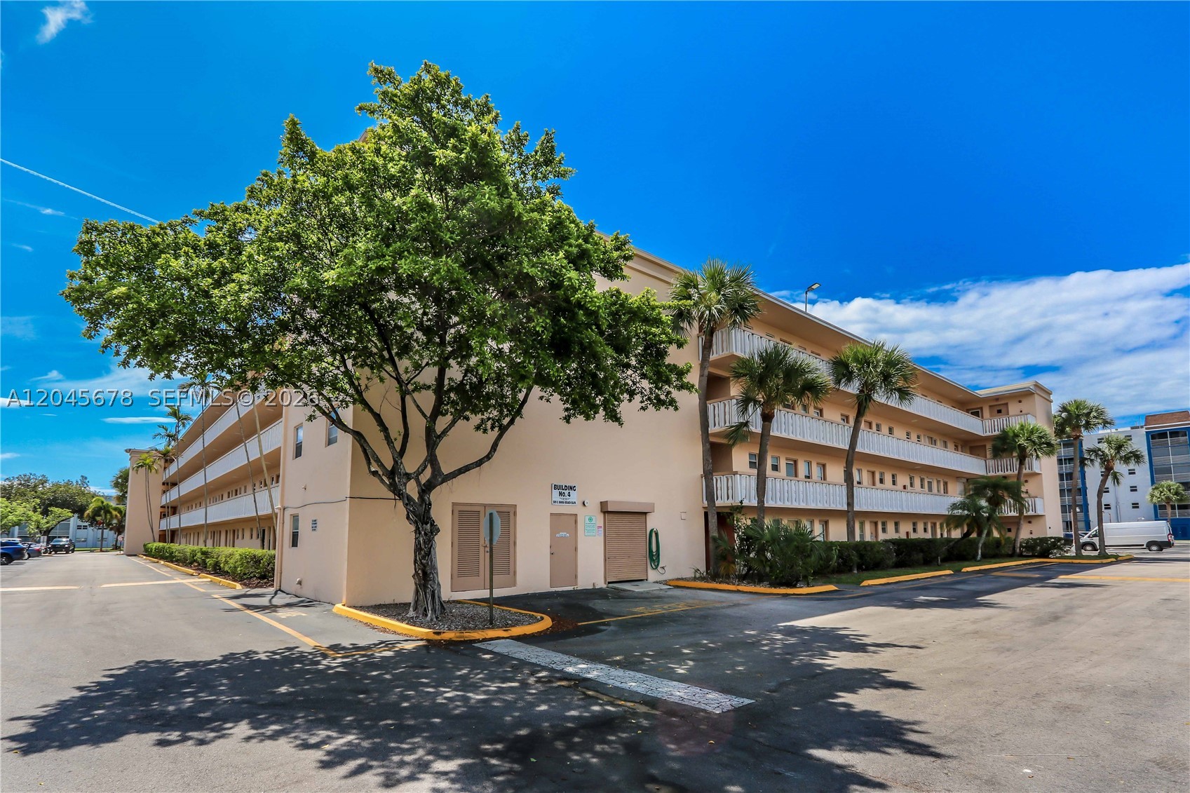 505 E Dania Beach Blvd 4-3G Property Photo 1