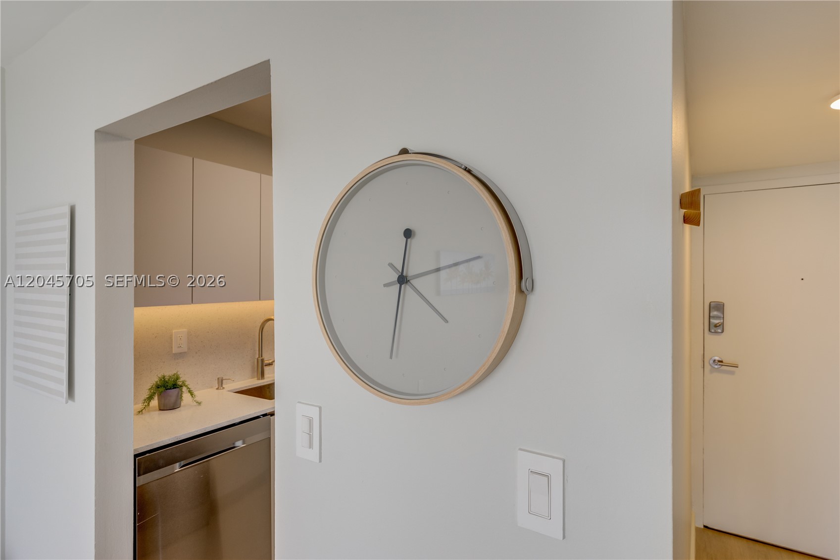 2000 Ne 135th St 908 Property Photo 10