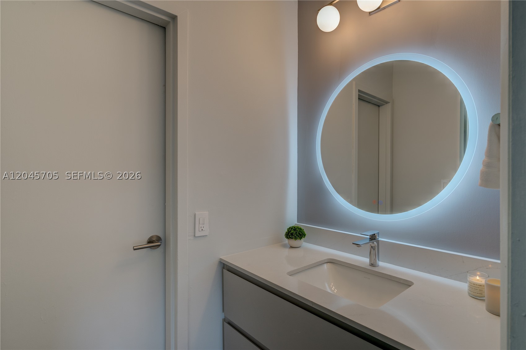 2000 Ne 135th St 908 Property Photo 17