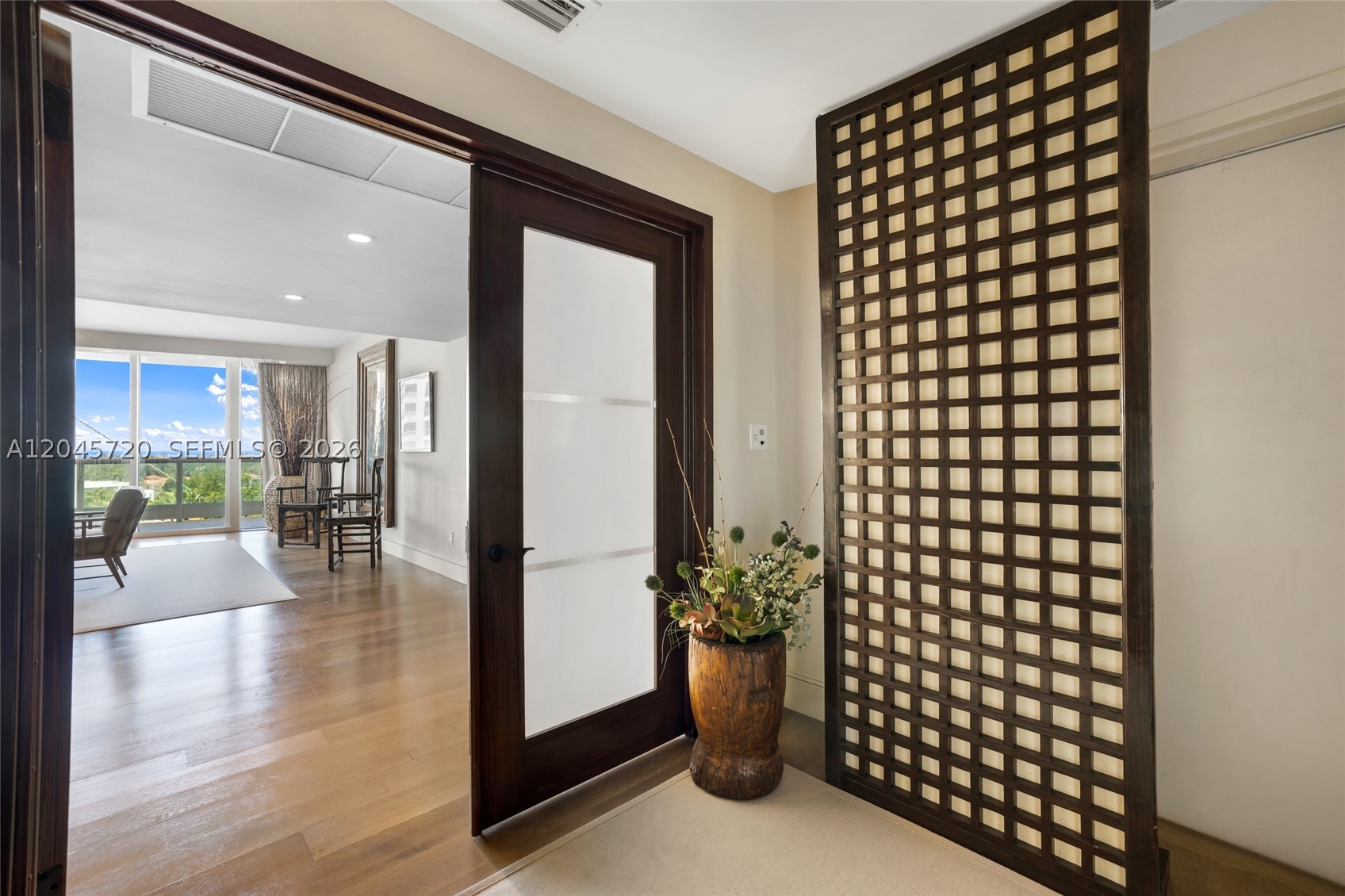 20155 Ne 38th Ct 904 Property Photo 3