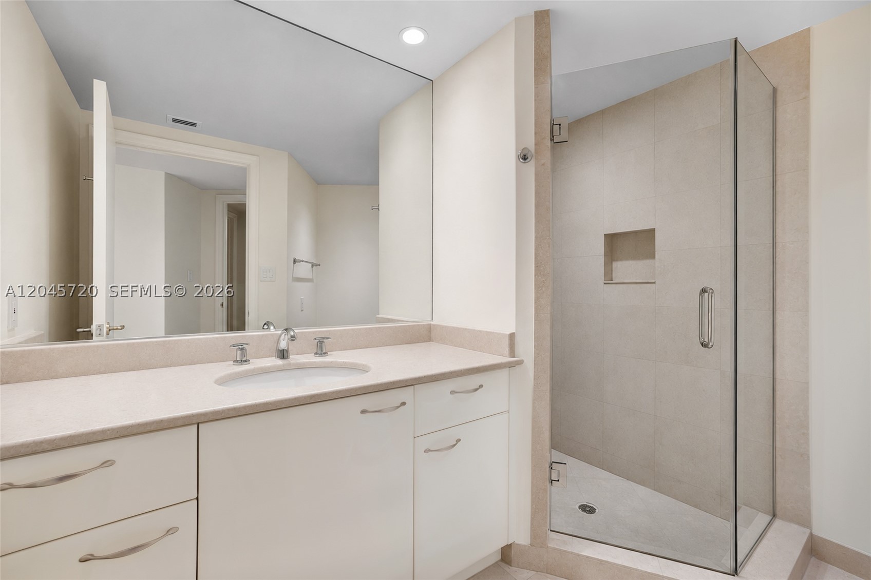 20155 Ne 38th Ct 904 Property Photo 27