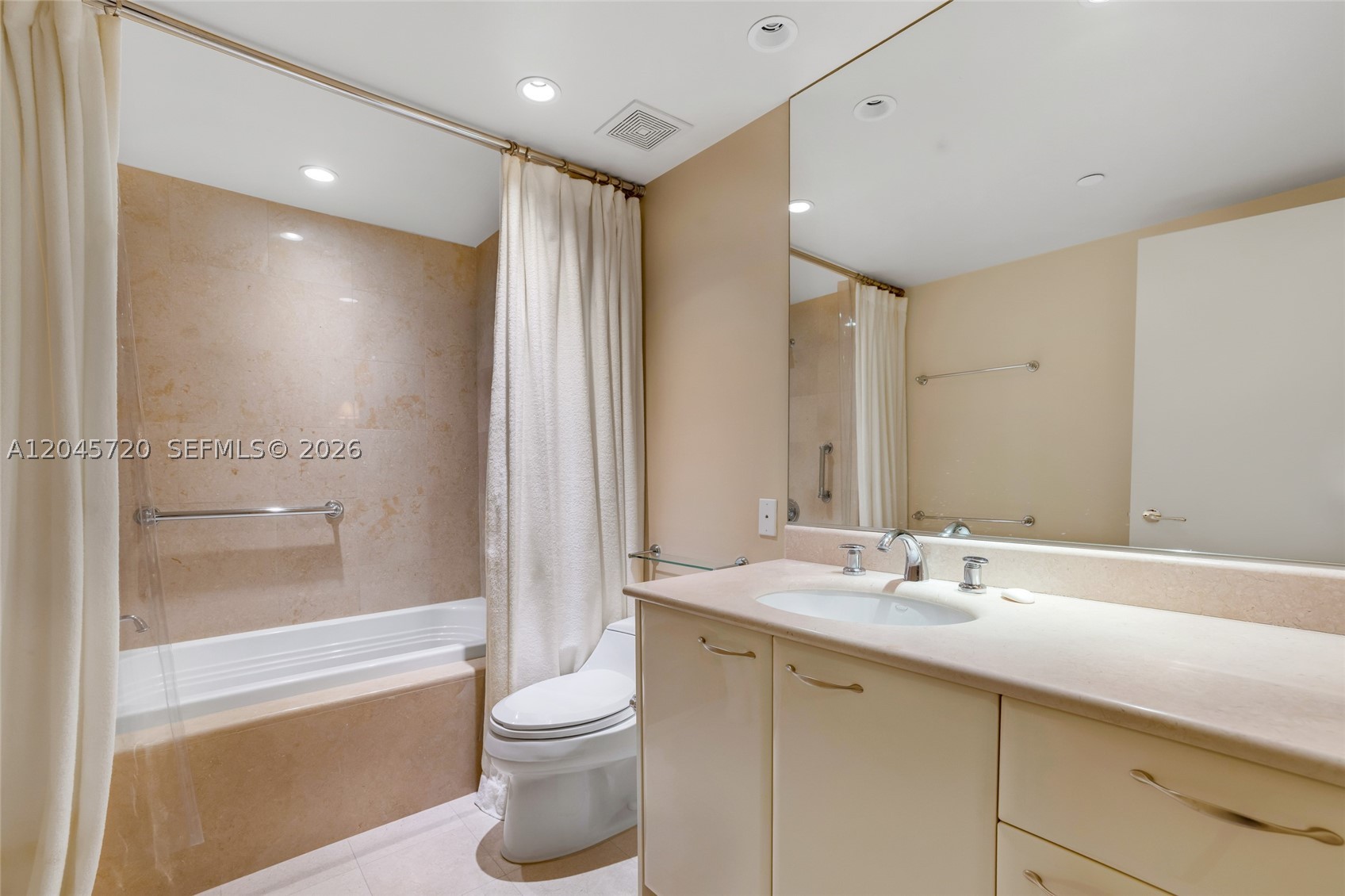 20155 Ne 38th Ct 904 Property Photo 32