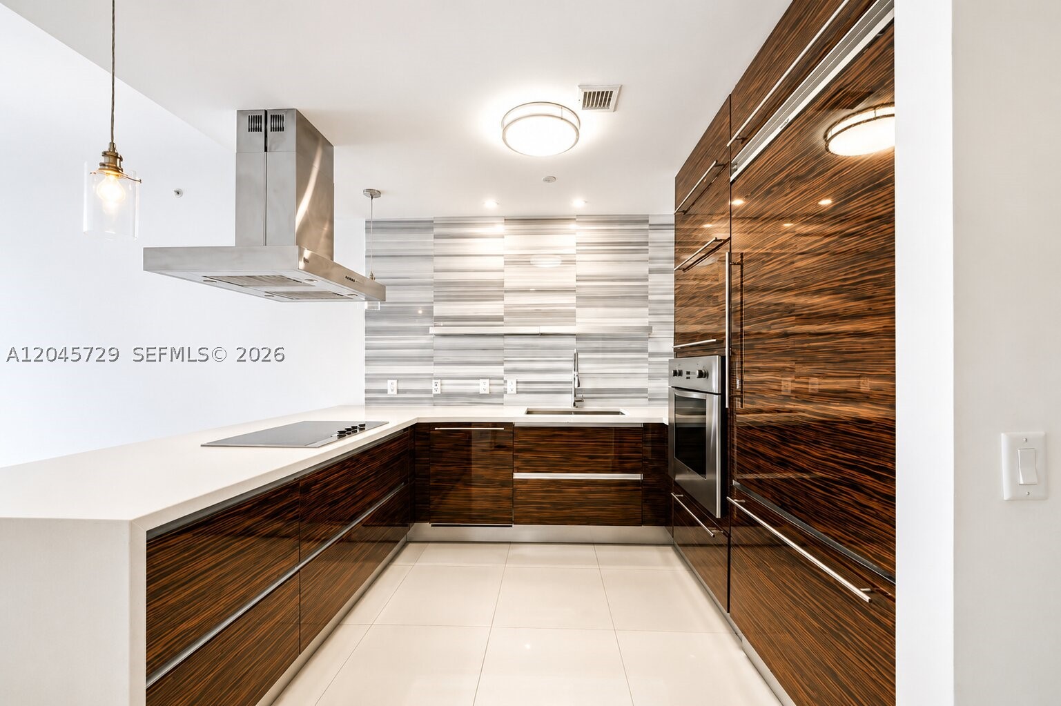1100 Biscayne Blvd 4402 Property Photo 6