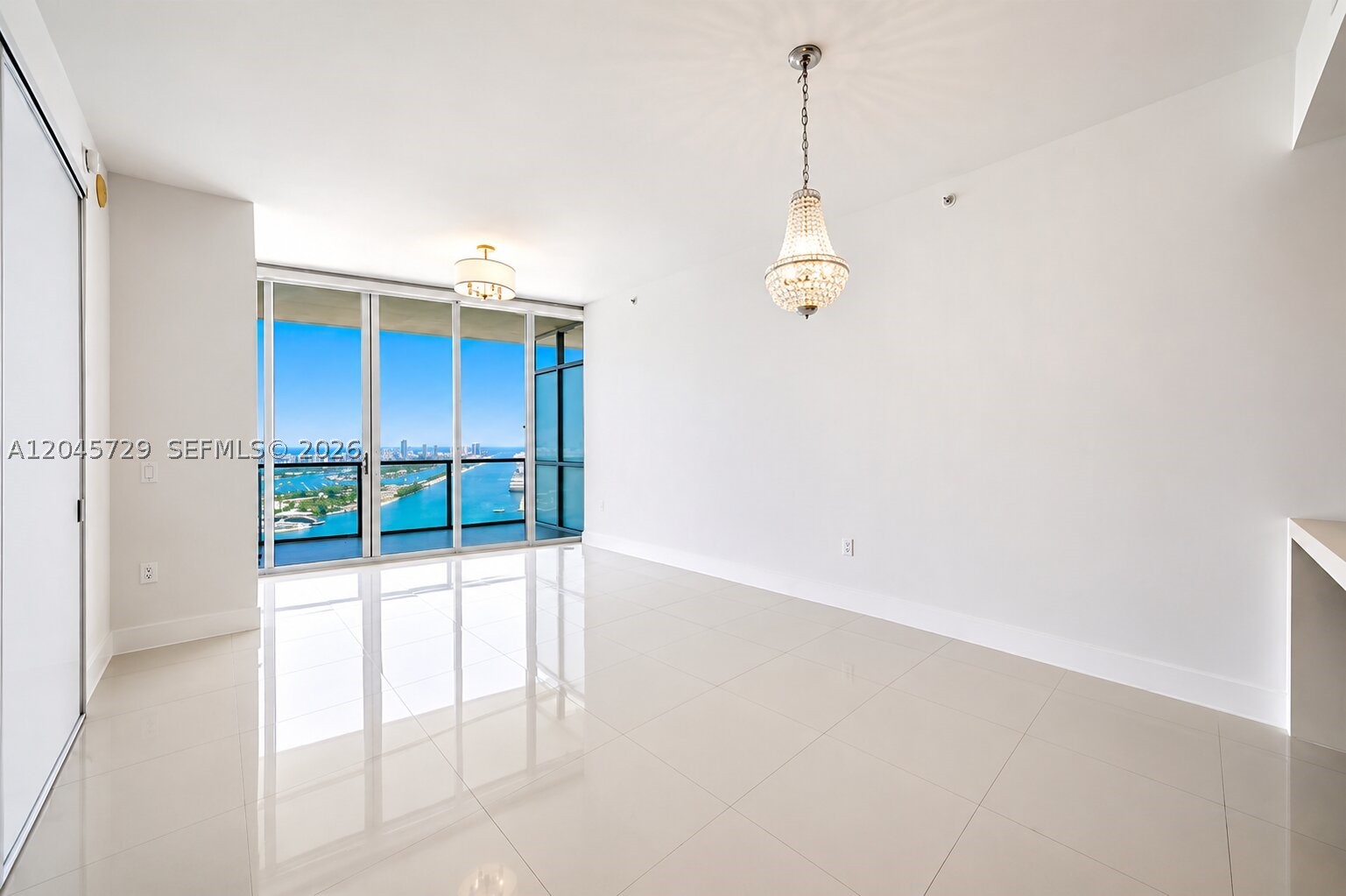 1100 Biscayne Blvd 4402 Property Photo 7