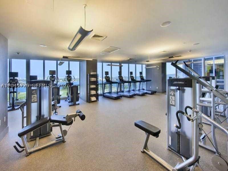 1100 Biscayne Blvd 4402 Property Photo 23