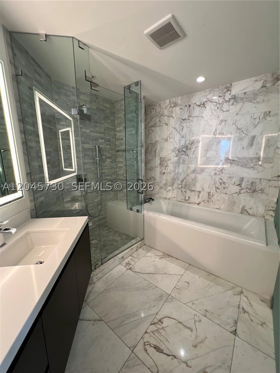 851 Ne 1st Ave 1208 Property Photo 12