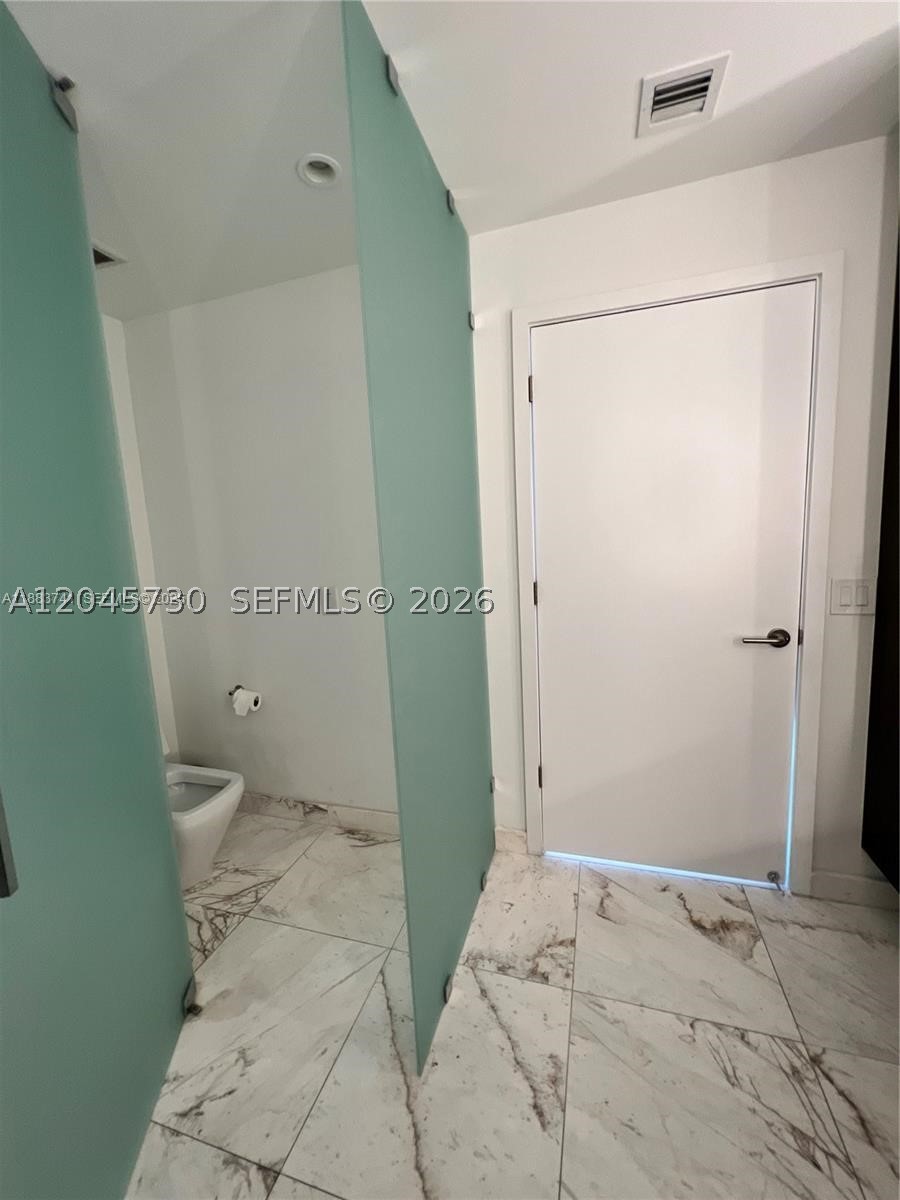 851 Ne 1st Ave 1208 Property Photo 13