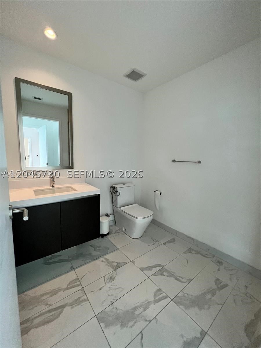 851 Ne 1st Ave 1208 Property Photo 18