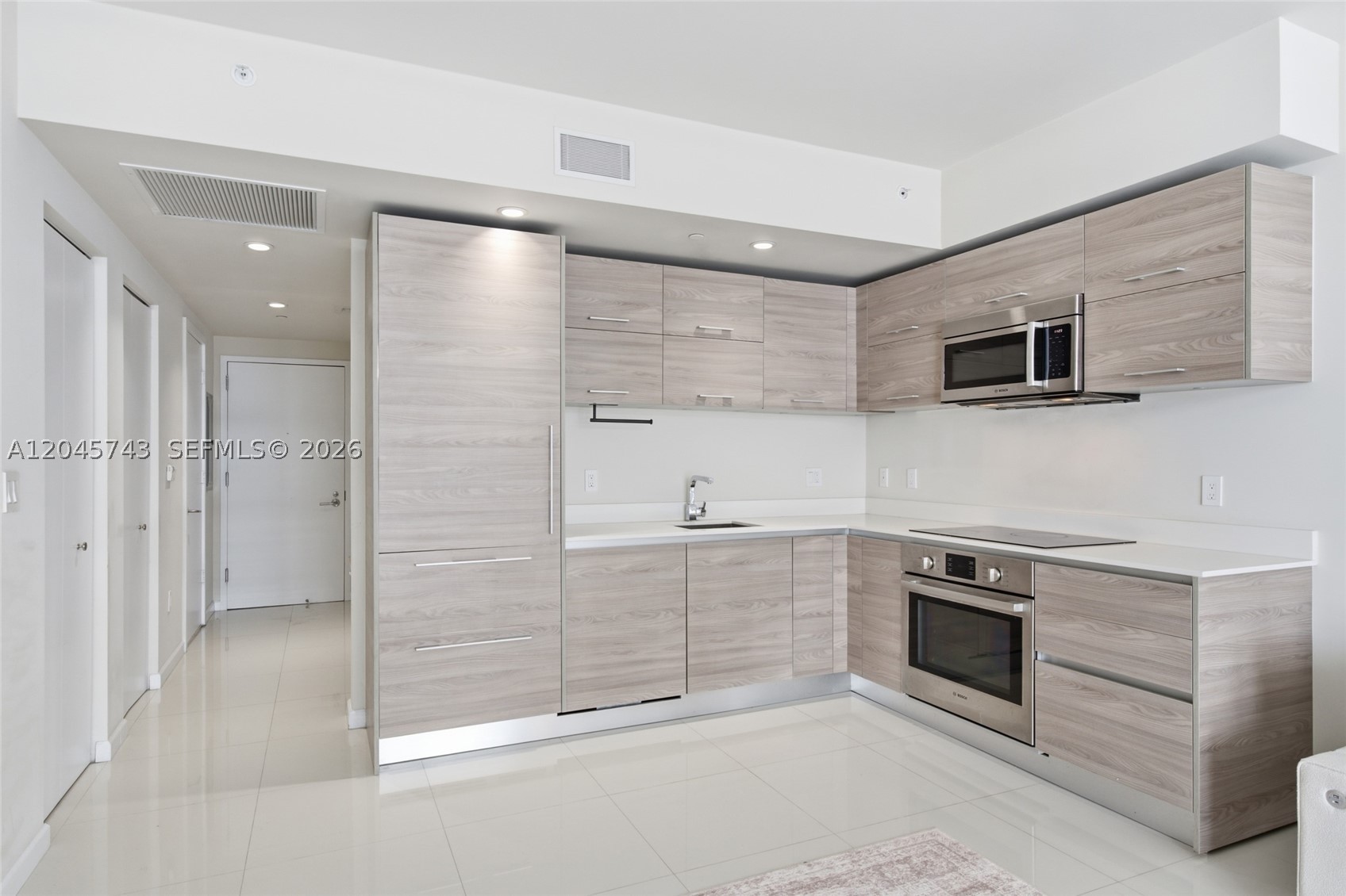 1300 S Miami Ave 4108 Property Photo 13