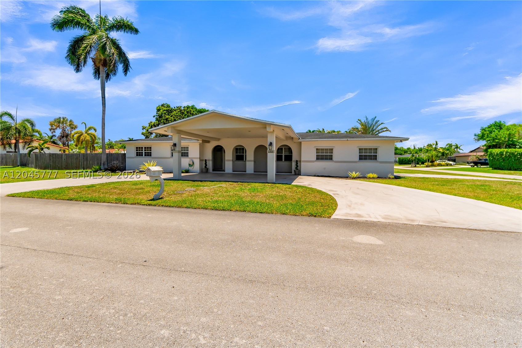 12805 Sw 193rd Ter Property Photo 3
