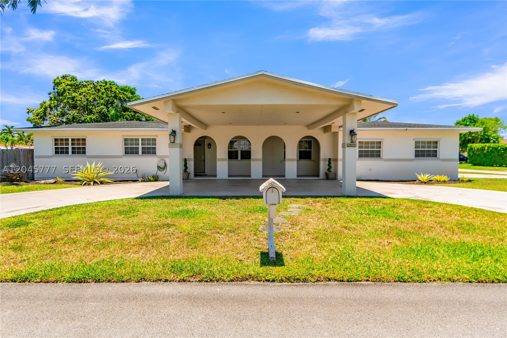 12805 Sw 193rd Ter Property Photo 4
