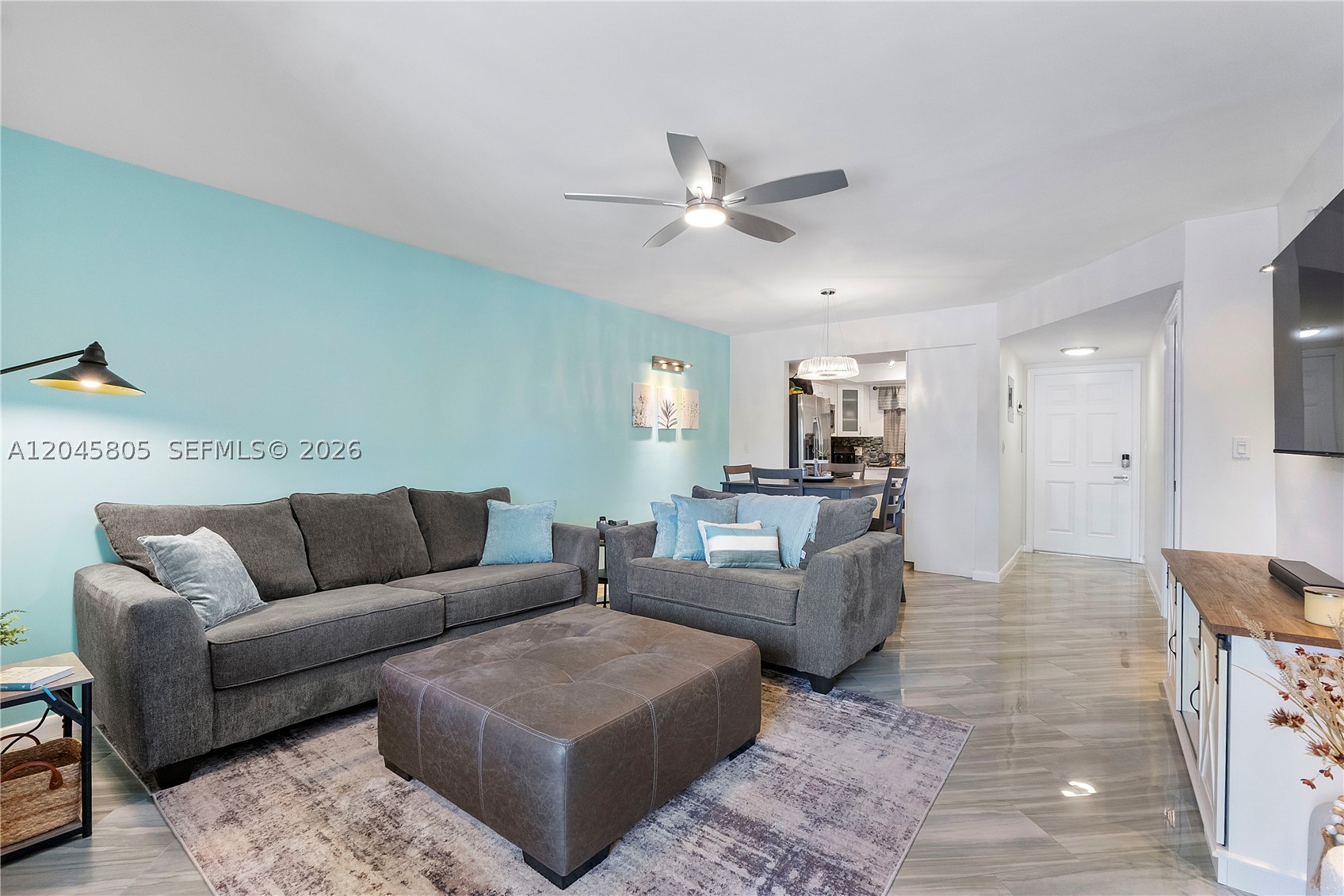 610 Tennis Club Dr 104 Property Photo 1