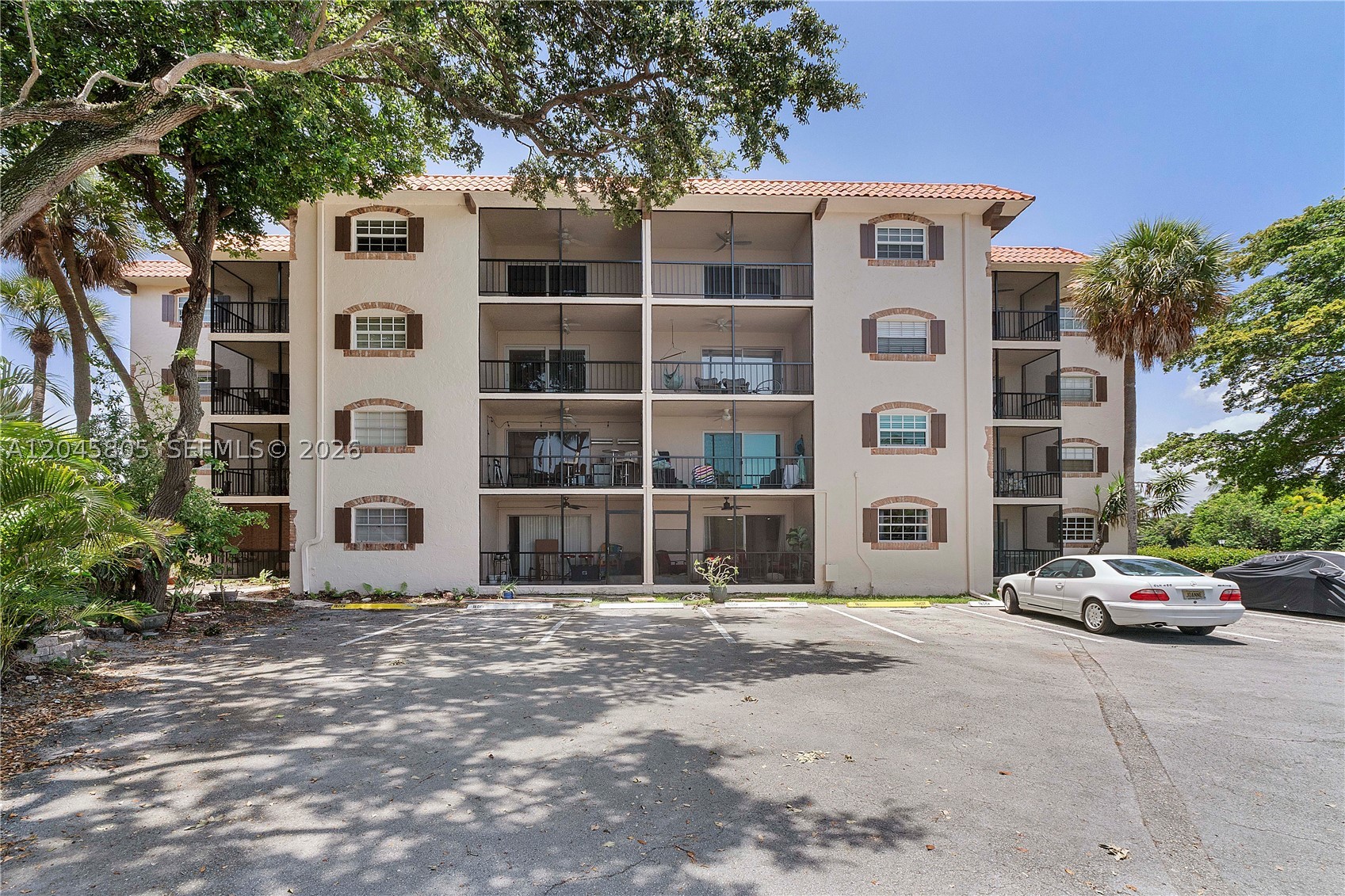 610 Tennis Club Dr 104 Property Photo 22
