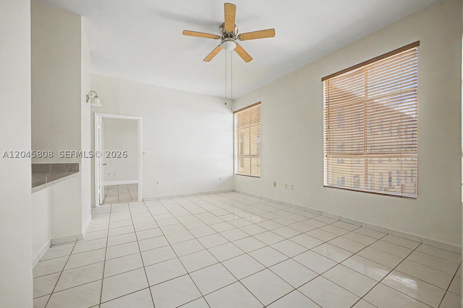 A12045808 Property Photo 6
