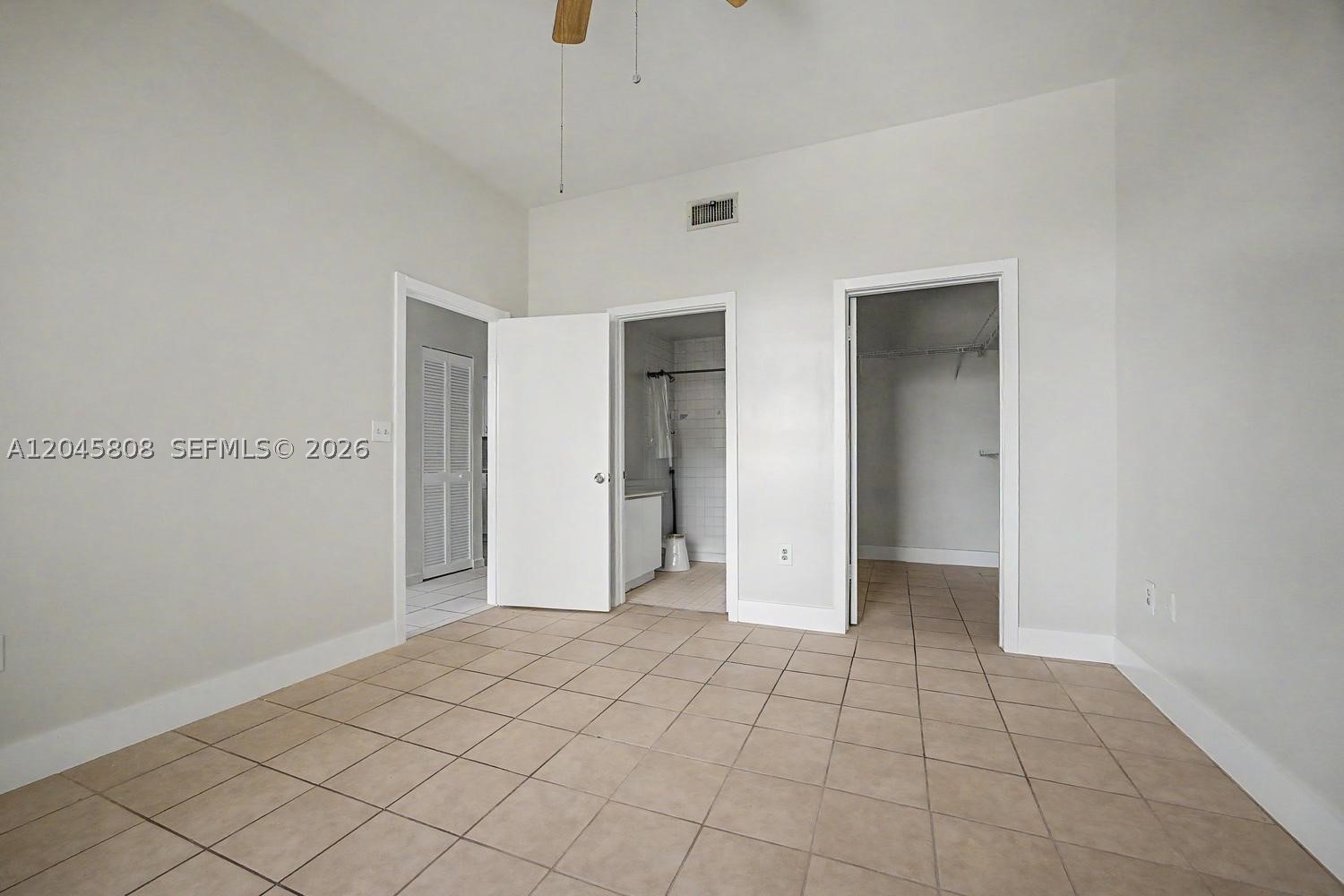 A12045808 Property Photo 15