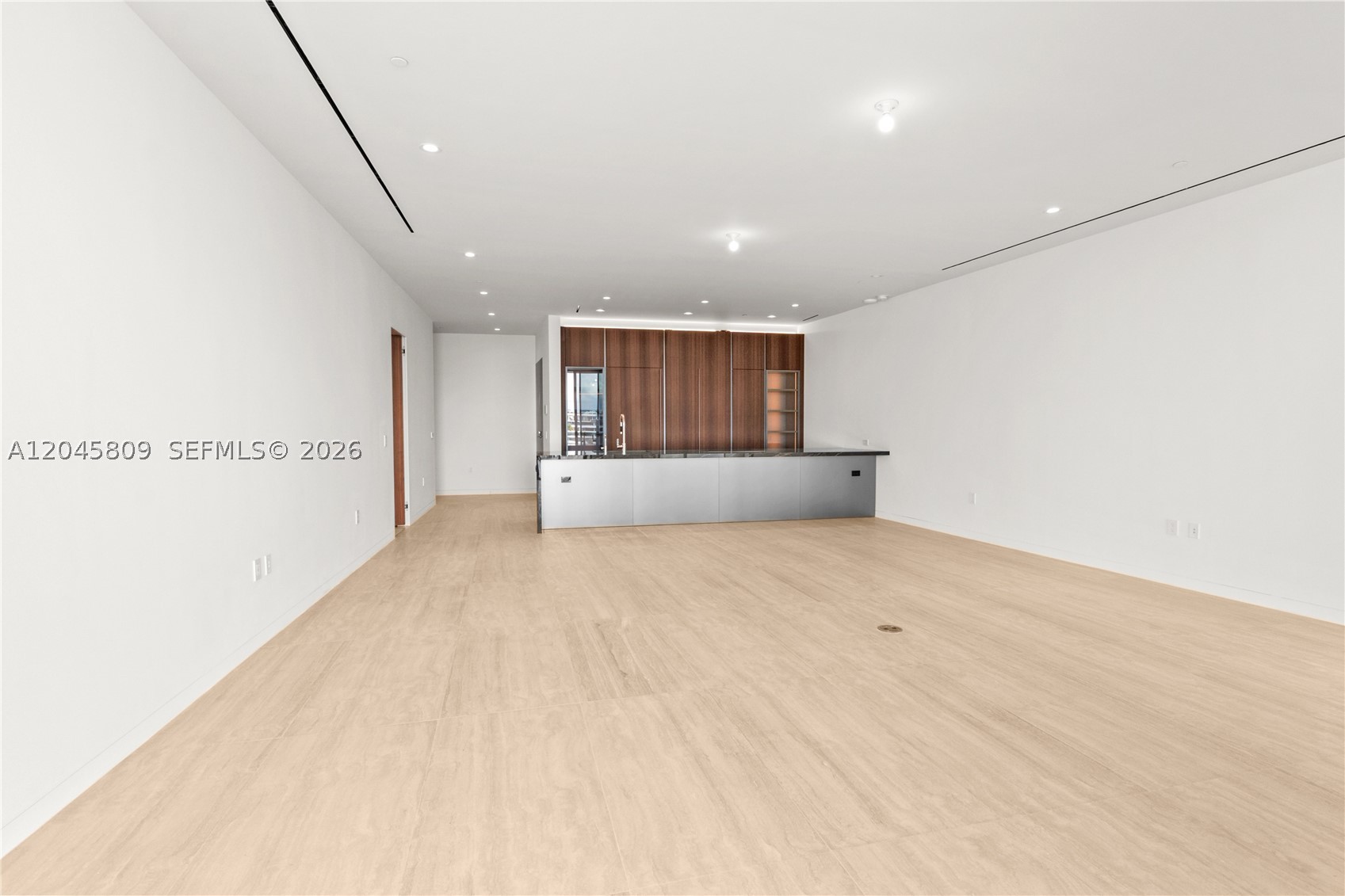 5 Grove Isle L405 Property Photo 18
