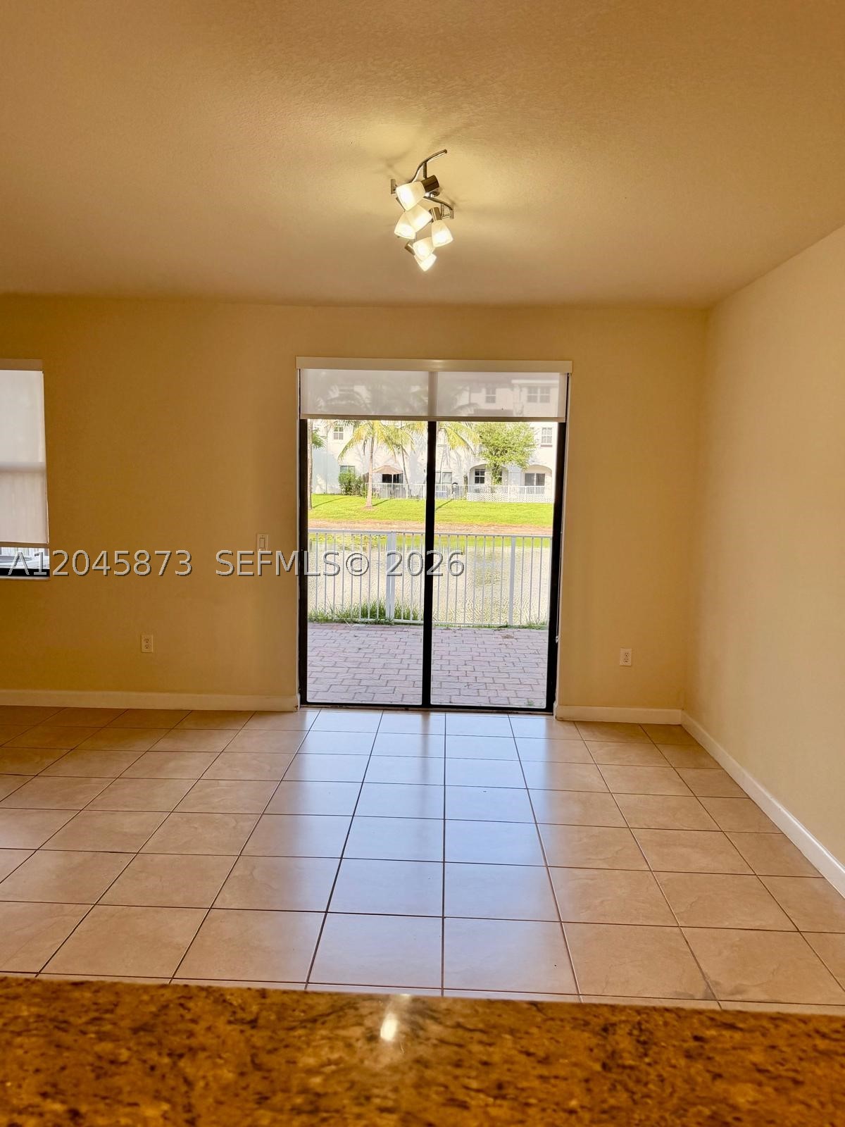 8965 Nw 98th Ave . Property Photo 10
