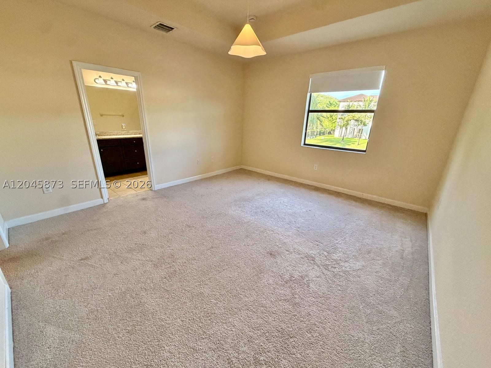 8965 Nw 98th Ave . Property Photo 14