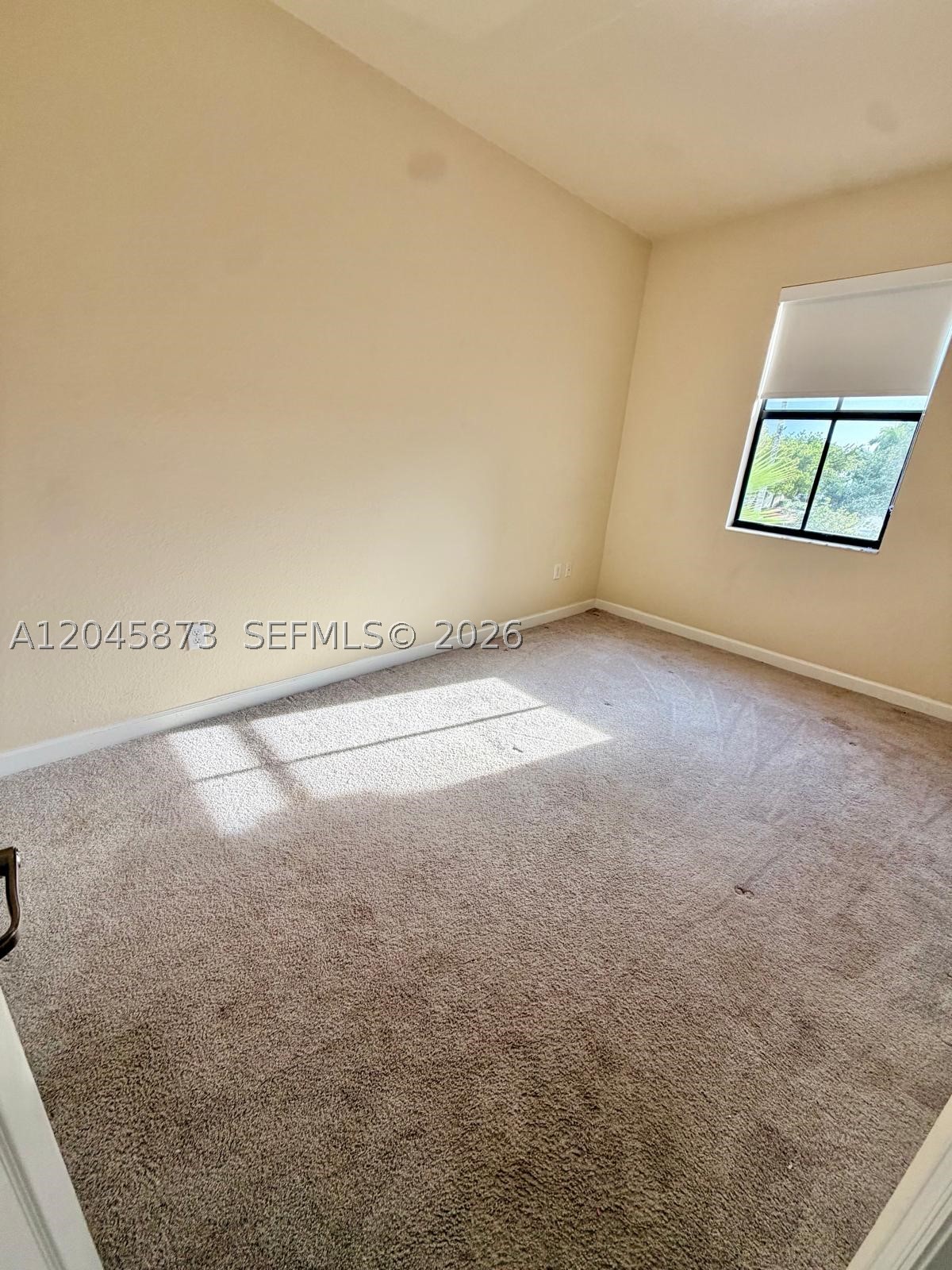 8965 Nw 98th Ave . Property Photo 16