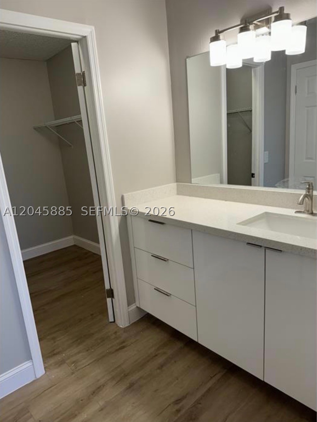 A12045885 Property Photo 4