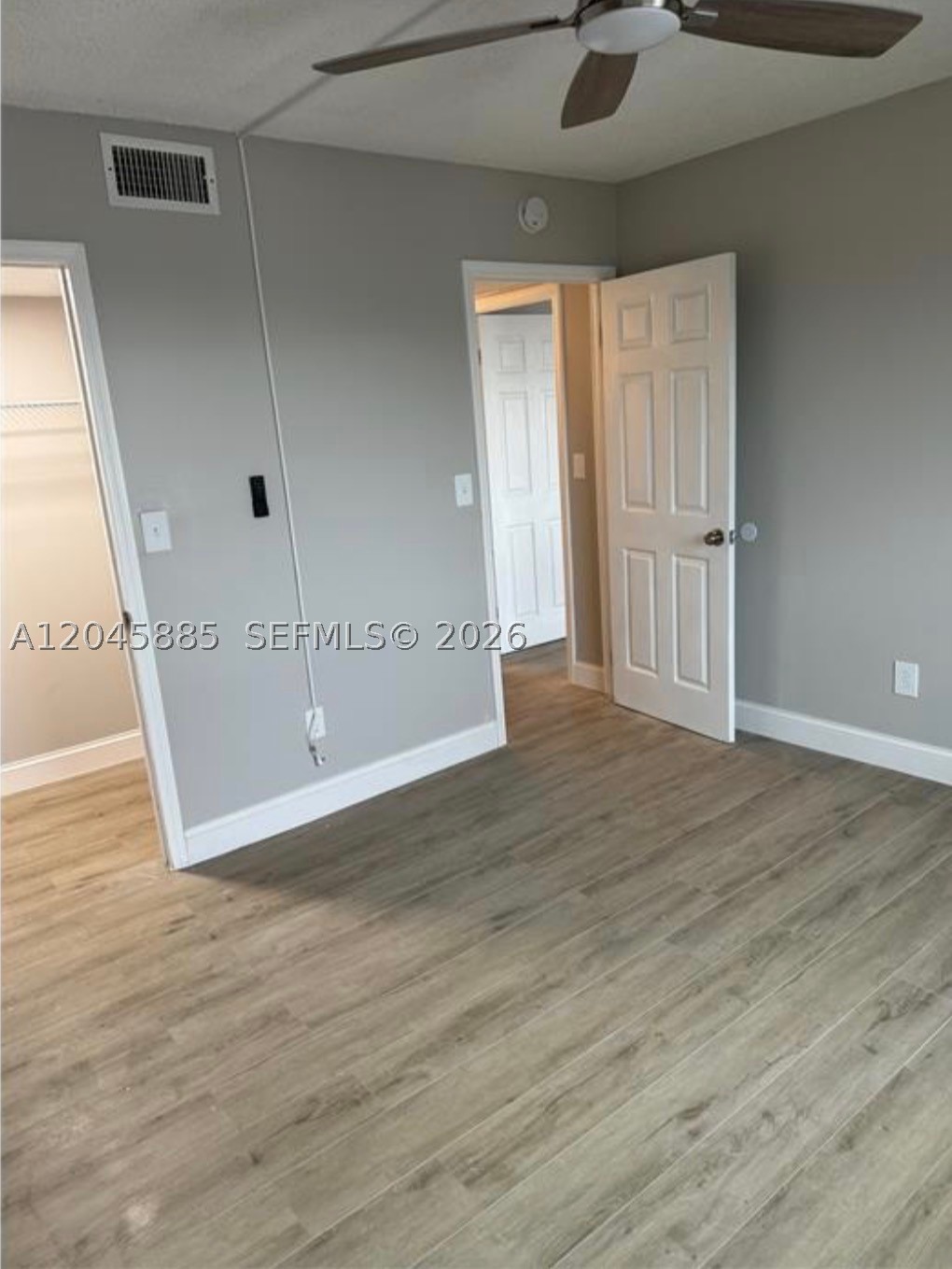 A12045885 Property Photo 11