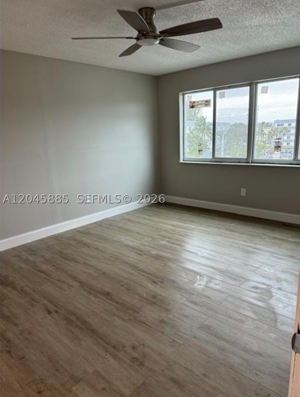 A12045885 Property Photo 17