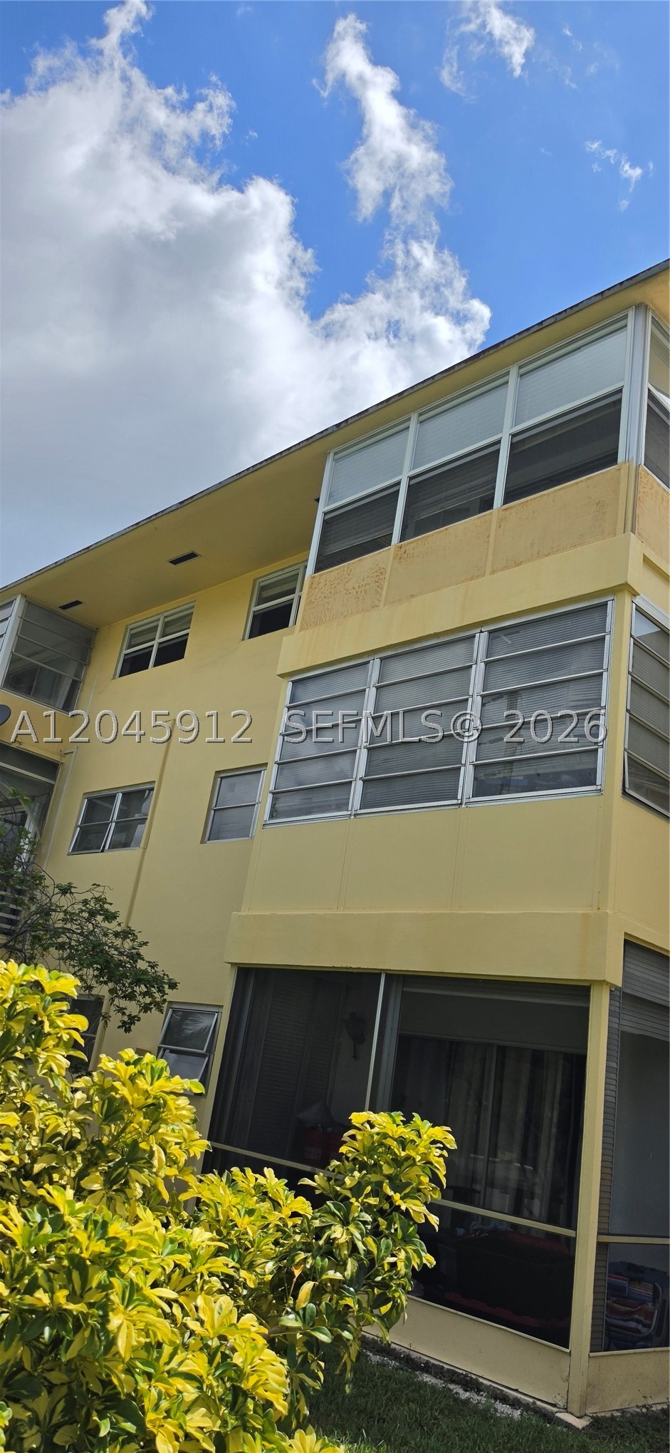 A12045912 Property Photo 11
