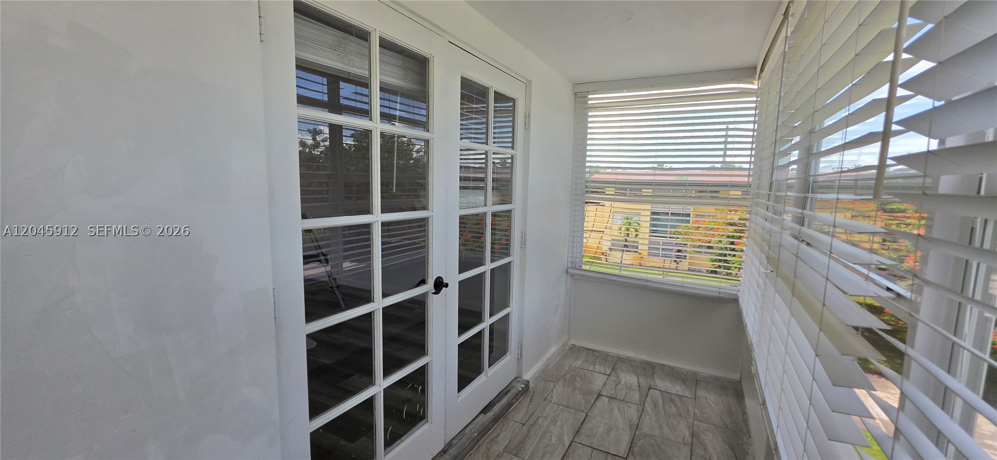 A12045912 Property Photo 12