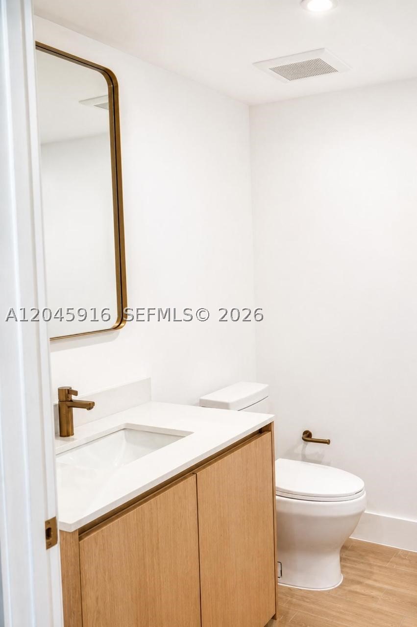 90 Ne 32nd 511 Property Photo 23