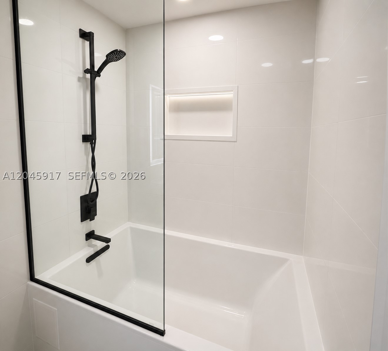 9172 Collins Ave 218 Property Photo 8
