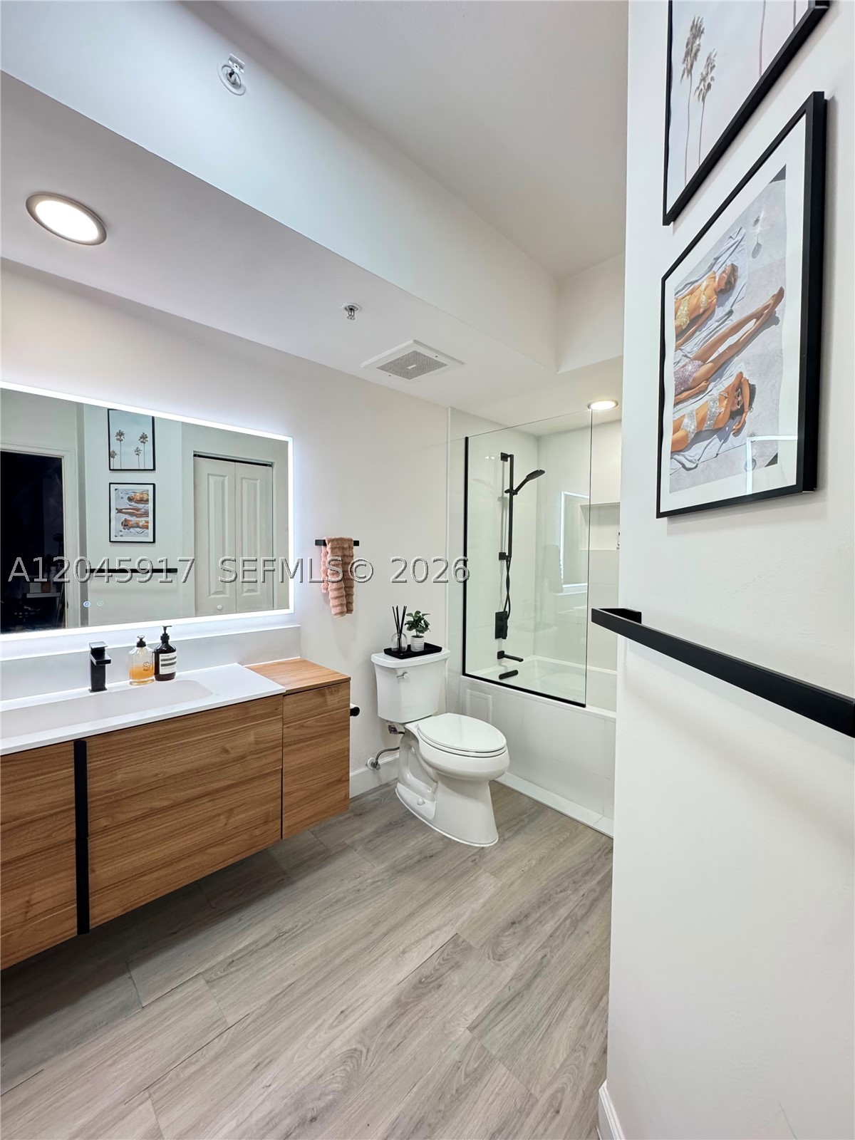 9172 Collins Ave 218 Property Photo 14