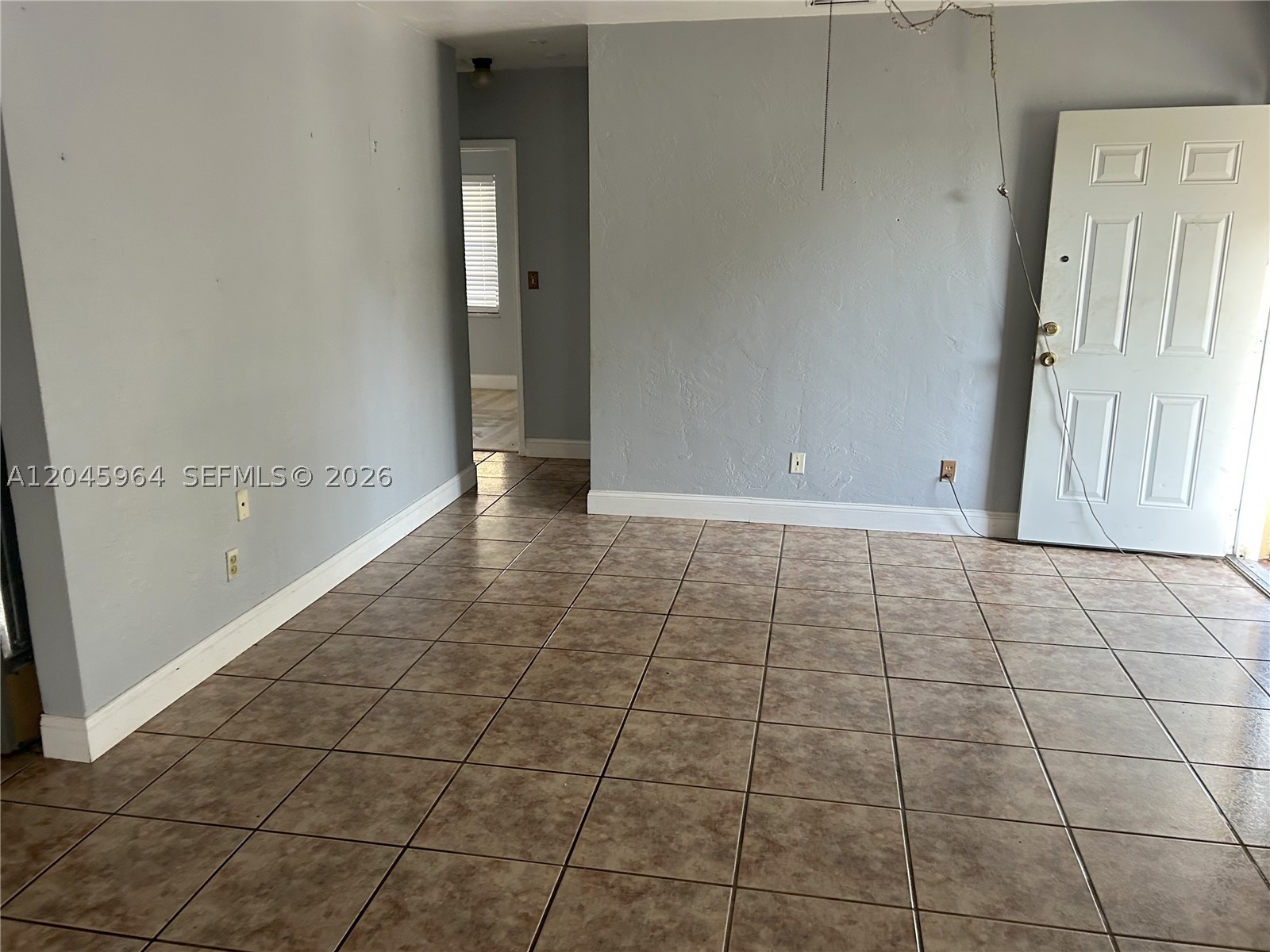 1355 Nw 86th St Property Photo 5