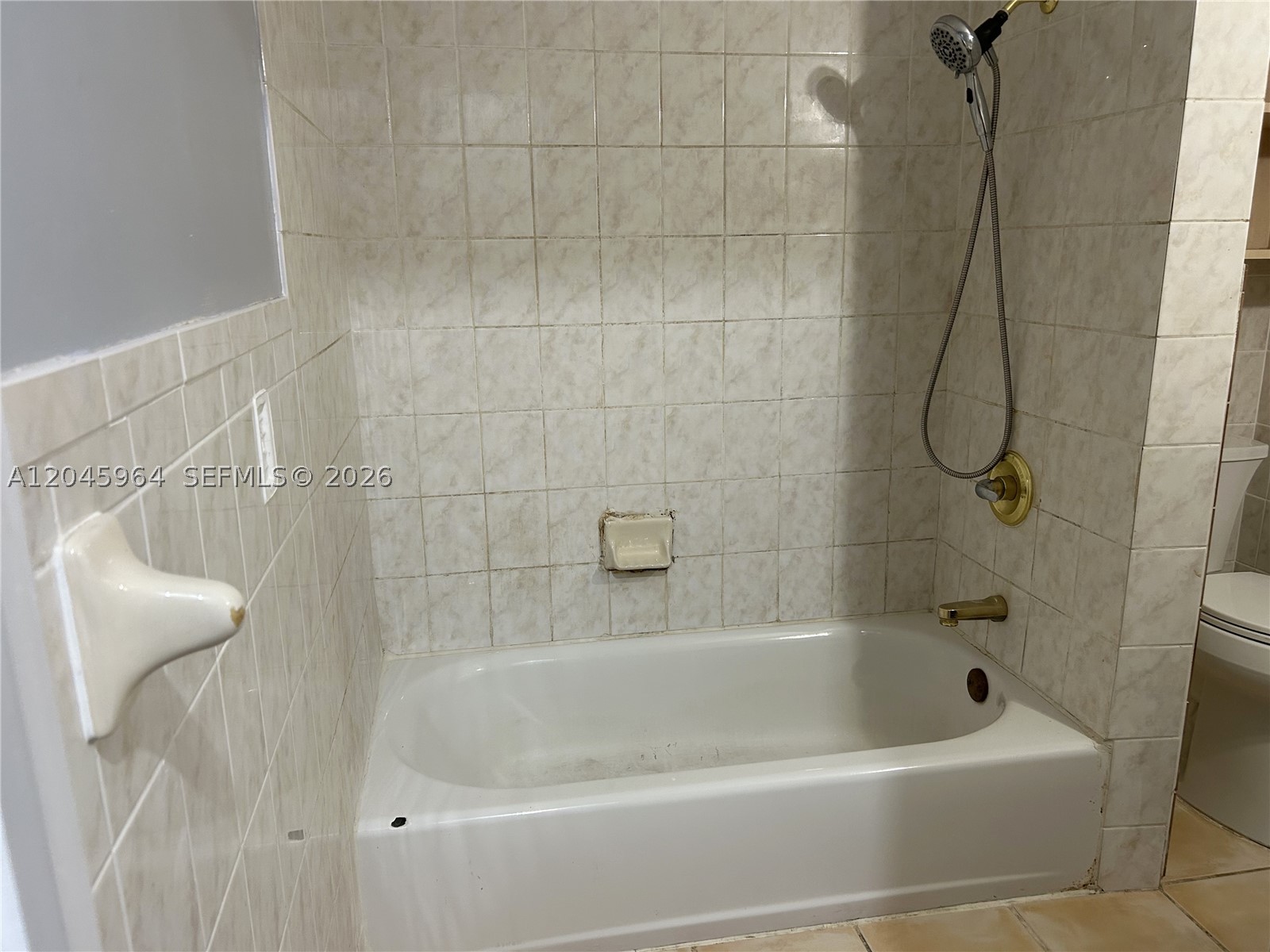 1355 Nw 86th St Property Photo 18