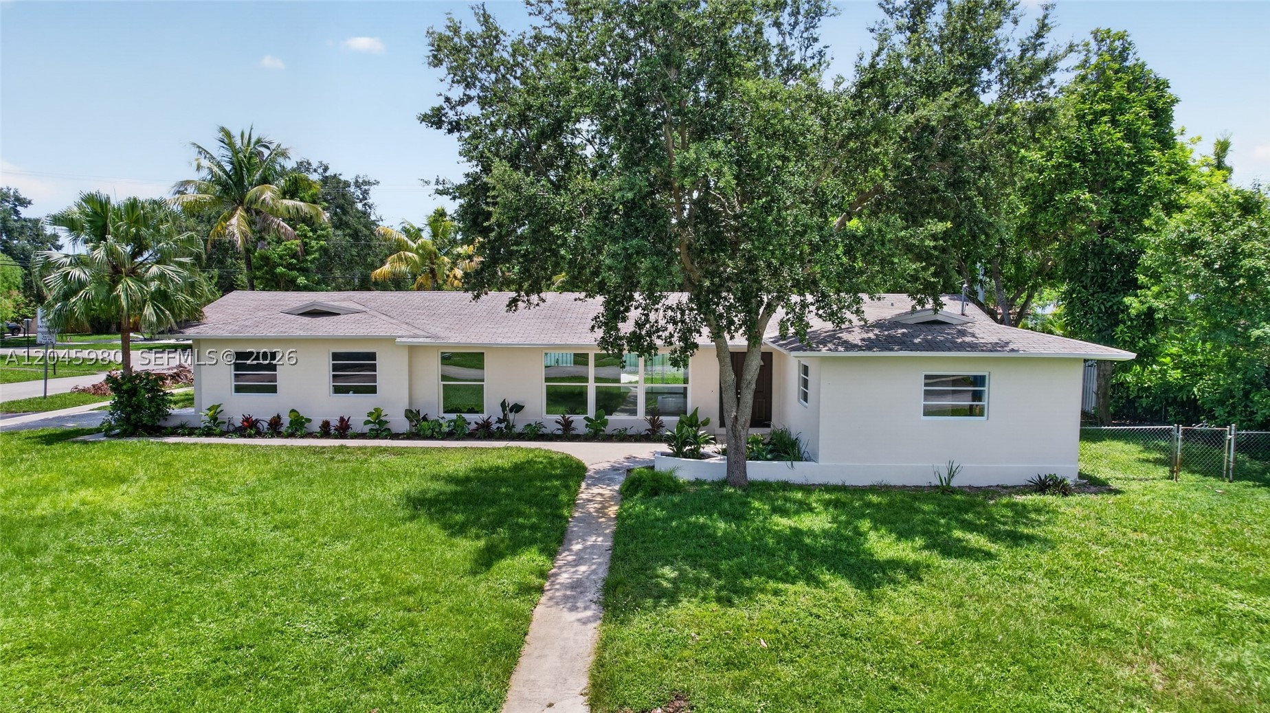 7040 NW 8th Ct Property Photo 1